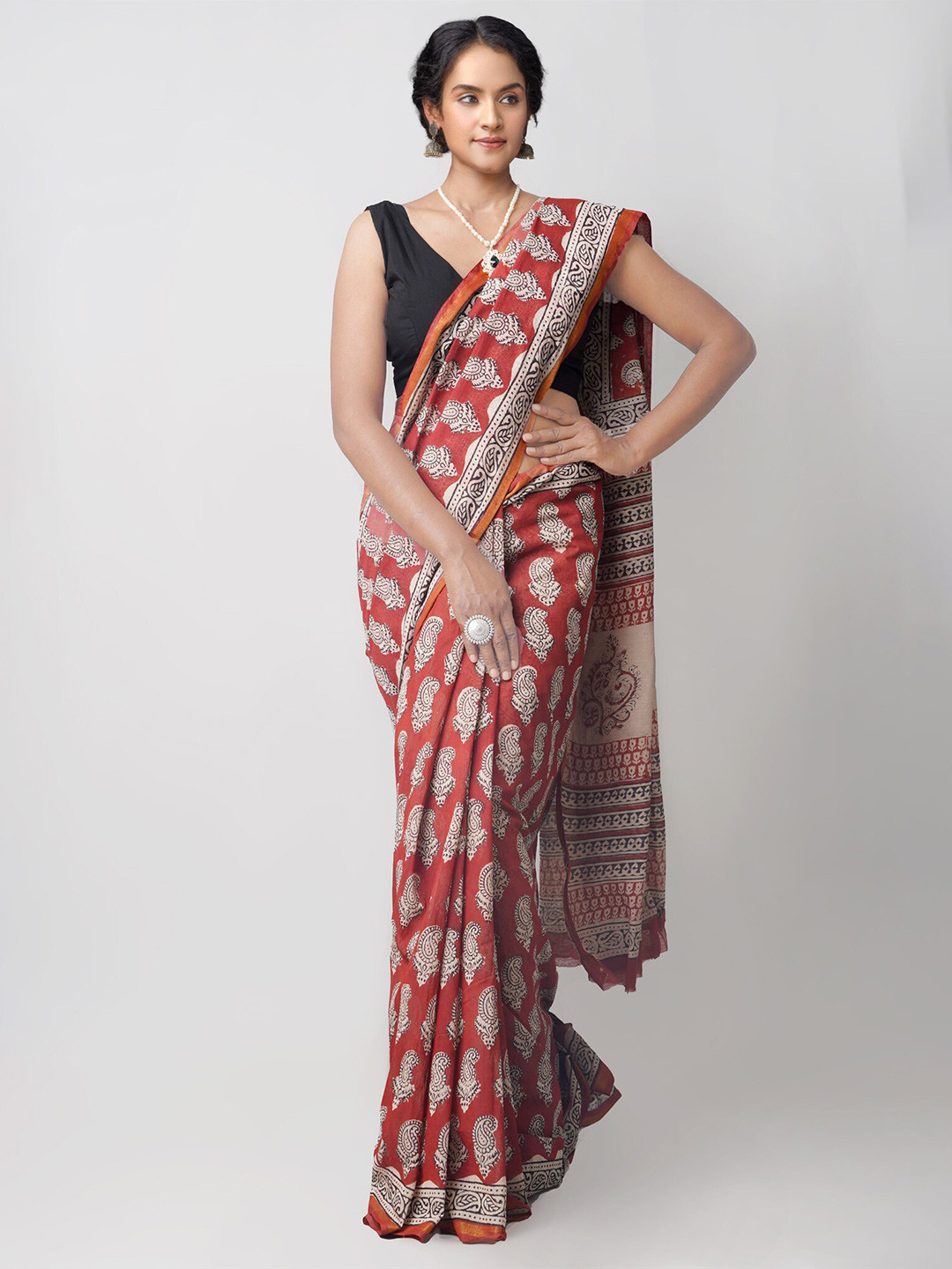 

Unnati Silks Red Printed Bagh Maheshwari Silk Cotton Saree