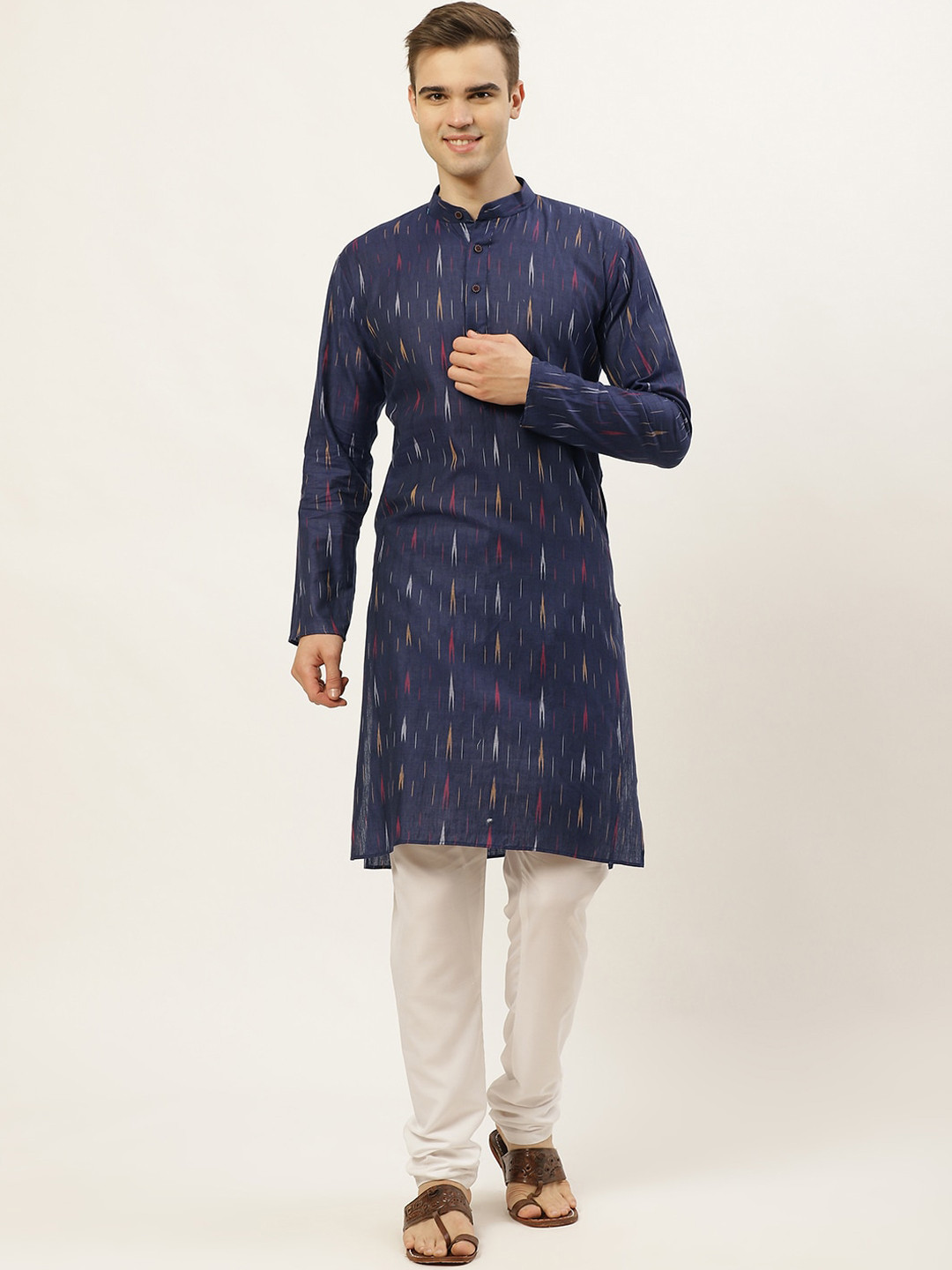 

Jompers Men Navy Blue Ikat Printed Pure Cotton Kurta with Churidar