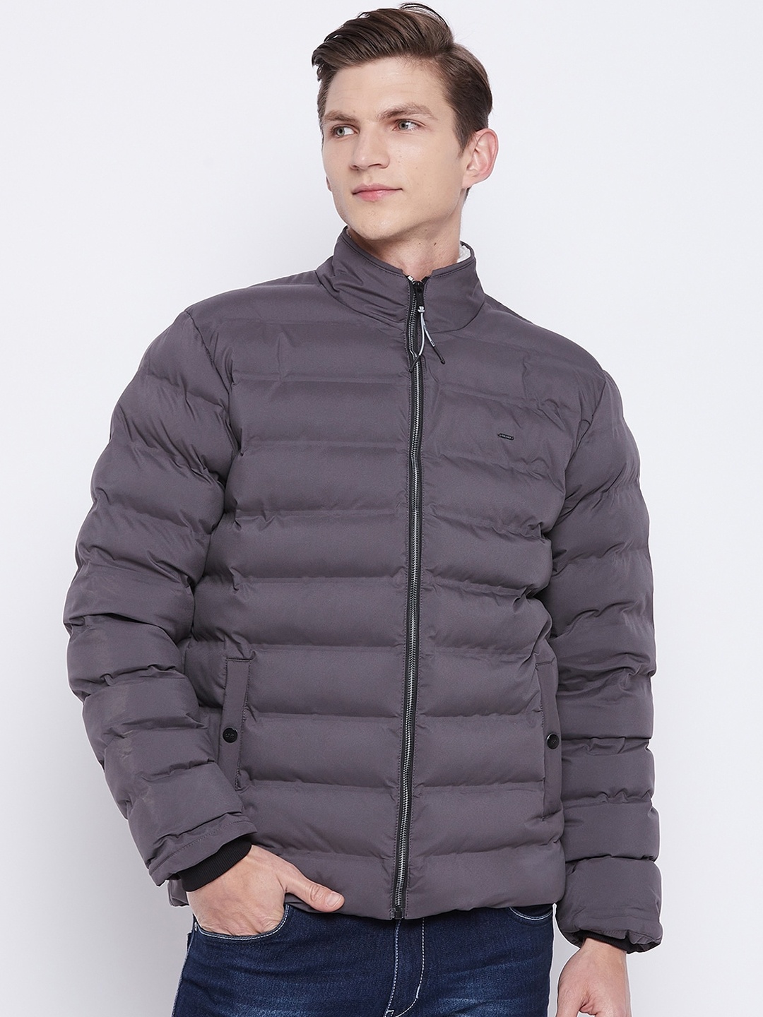 

Okane Men Grey Solid Lightweight Puffer Jacket