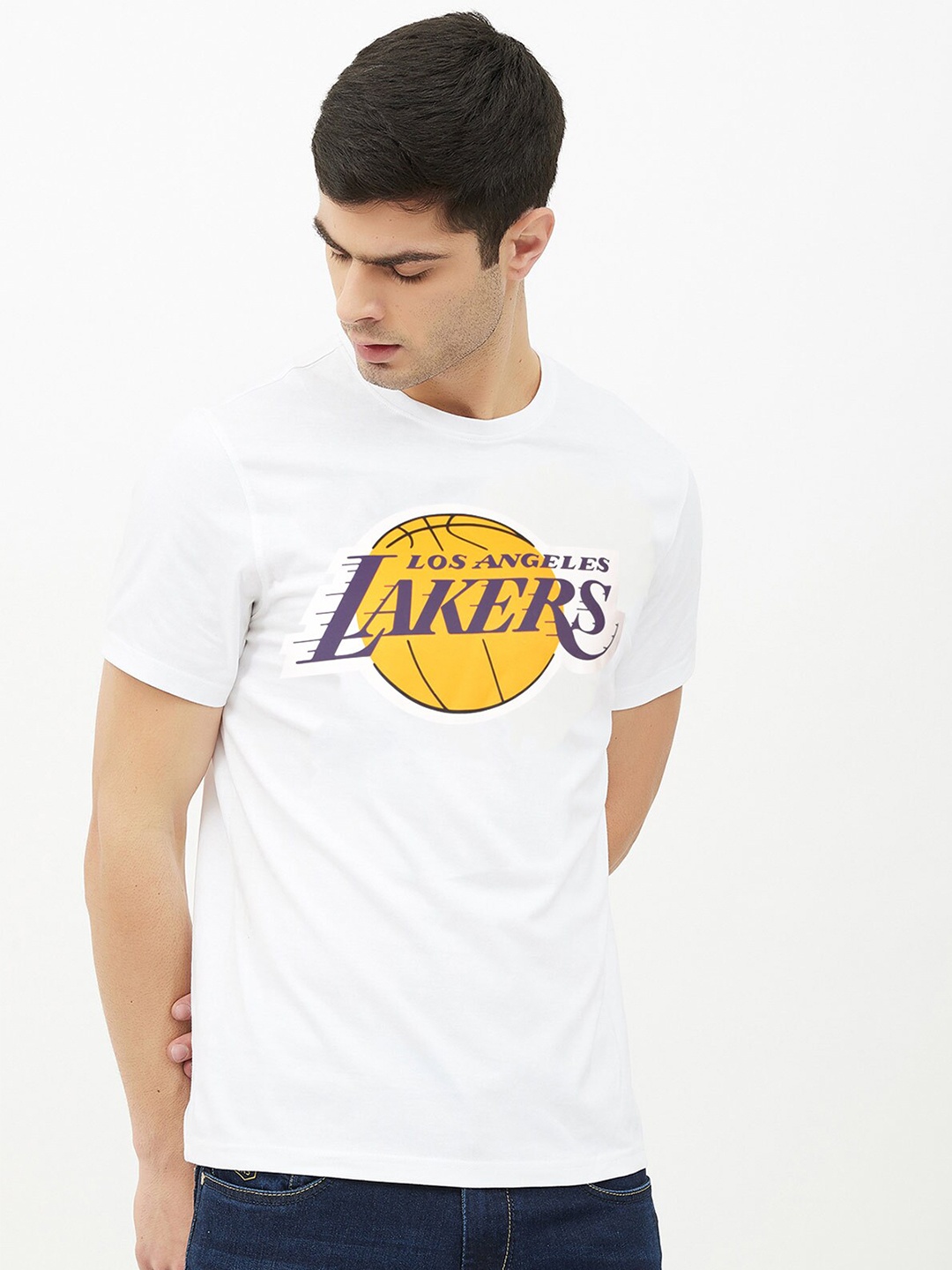 

NBA Men White Los Angeles Lakers Classic Crest T-Shirt