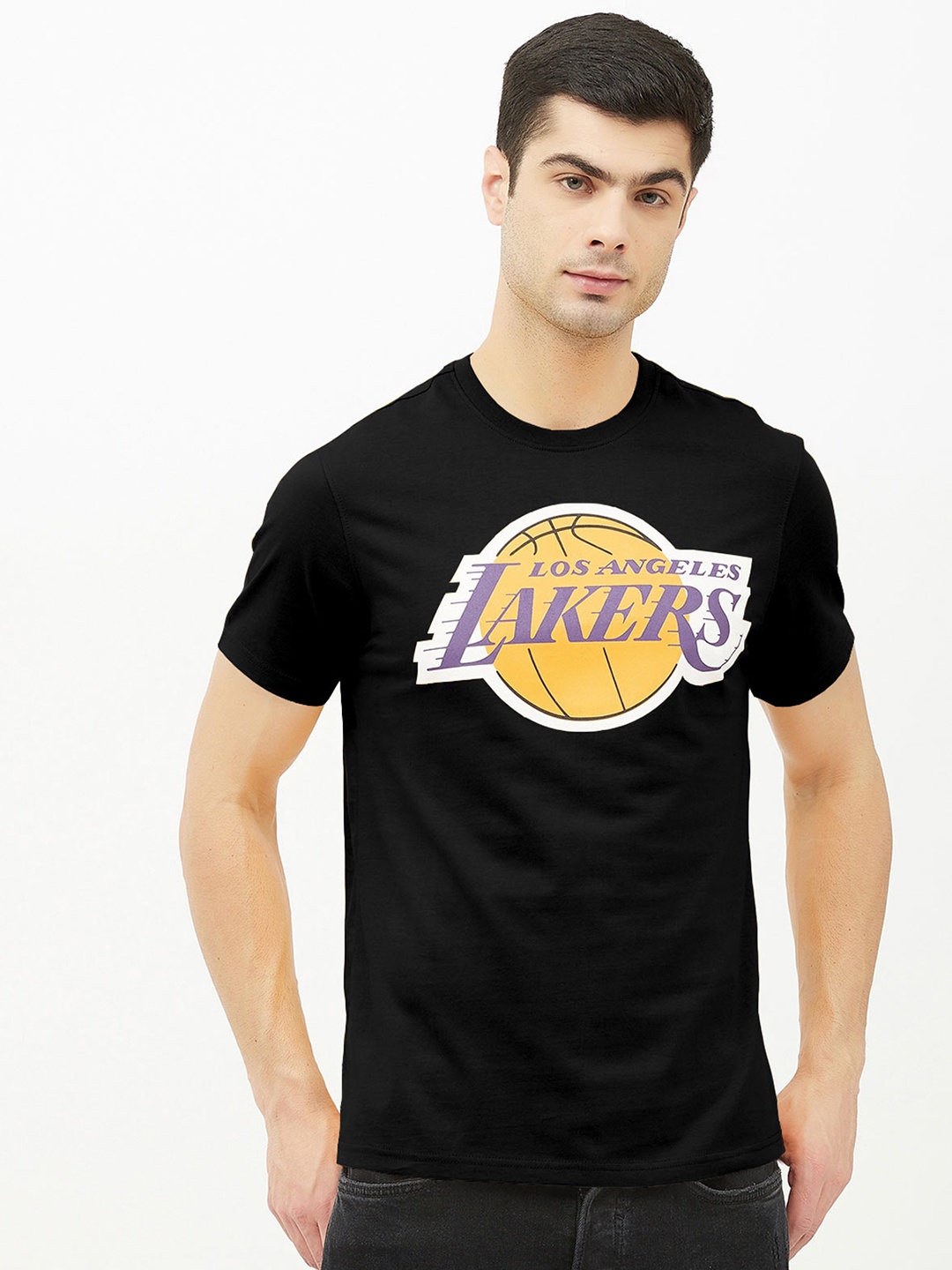 

NBA Men Black & Yellow Los Angeles Lakers Classic Crest T-Shirt