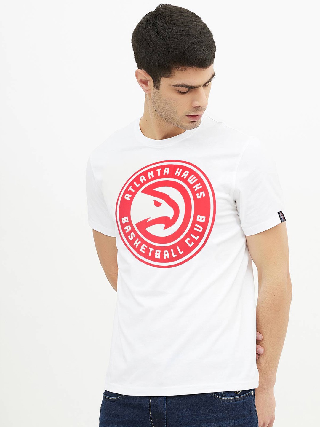 

NBA Men White & Red Atlanta Hawks Classic Crest T Shirt