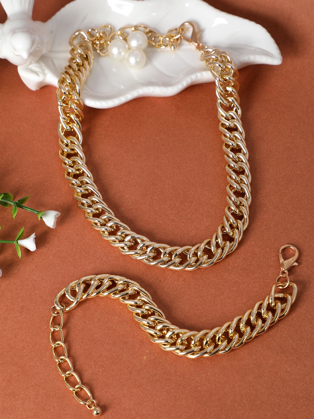 

AQUASTREET Set Of 2 Gold-Plated Cuban Link Chain Necklace with Bracelet