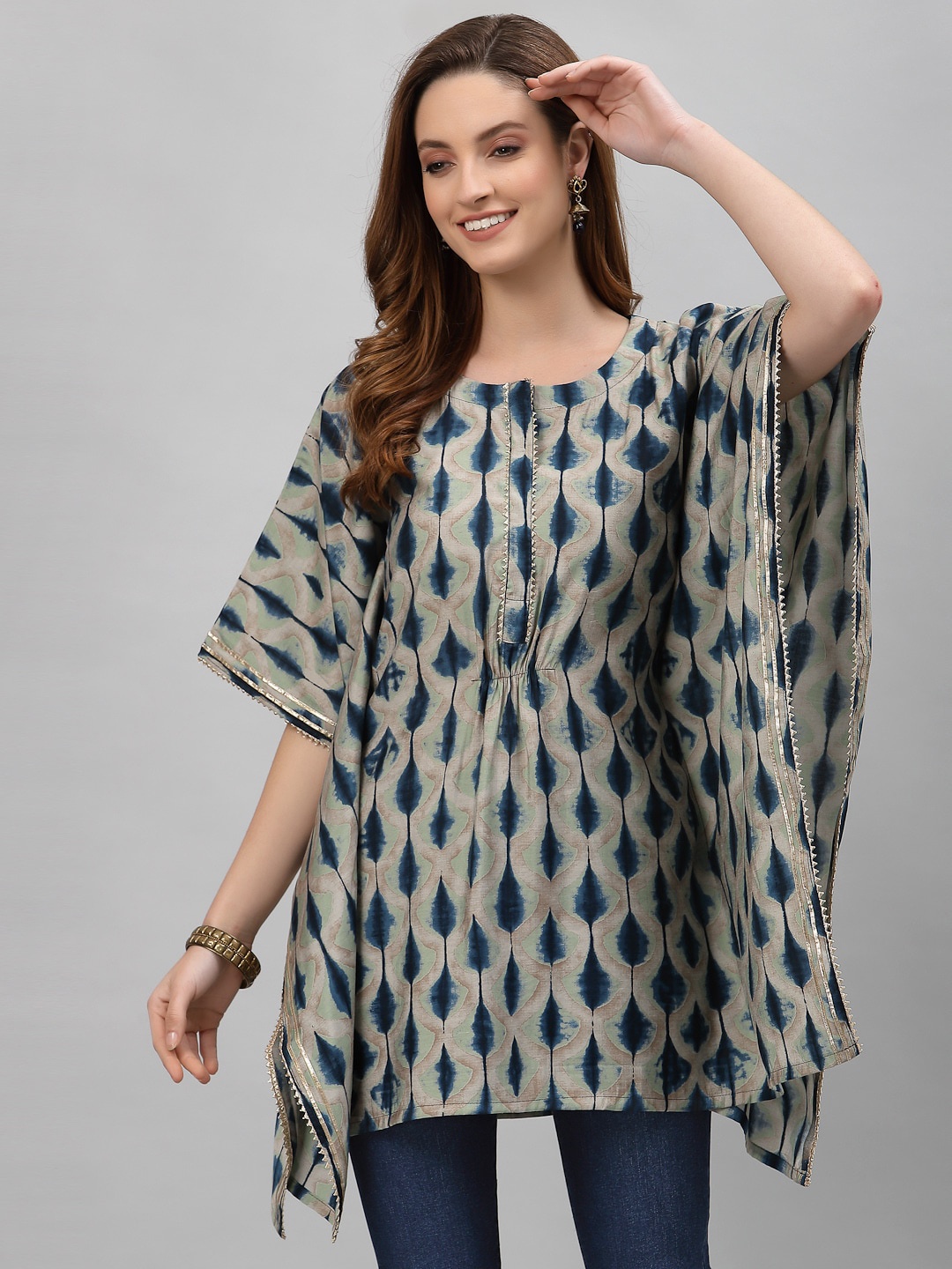 

TANKHI Women Beige & Blue Printed Flared Sleeves Kaftan Kurta