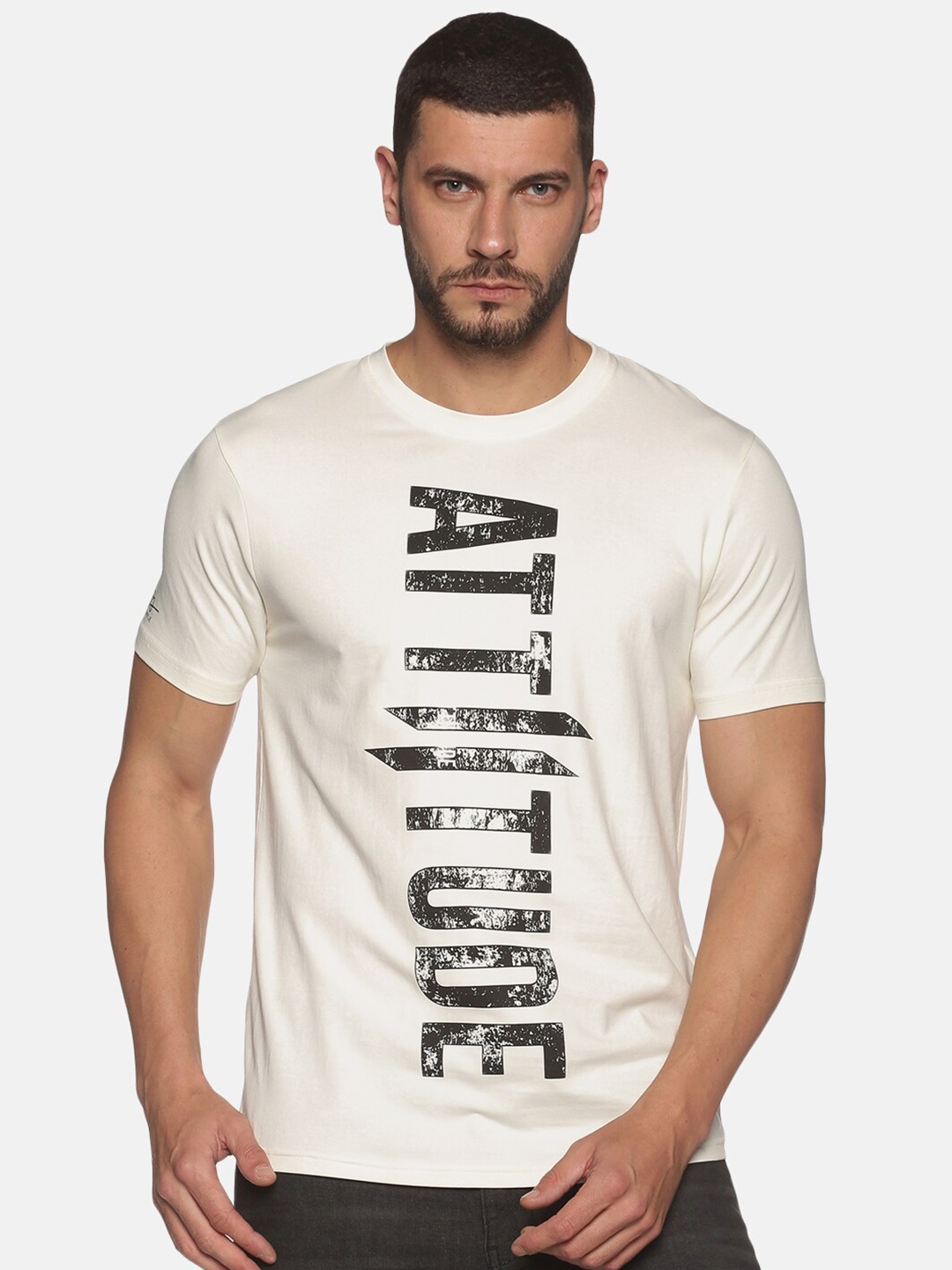 

ATTIITUDE Men Off White Brand Logo Printed Clima Cool Regular Fit Slim Fit T-shirt