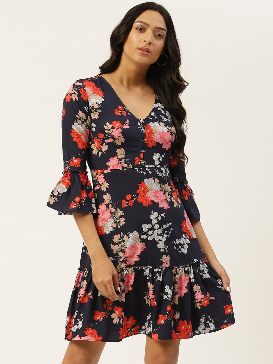 

TRENDY DIVVA Black & Pink Floral Print Skater Dress