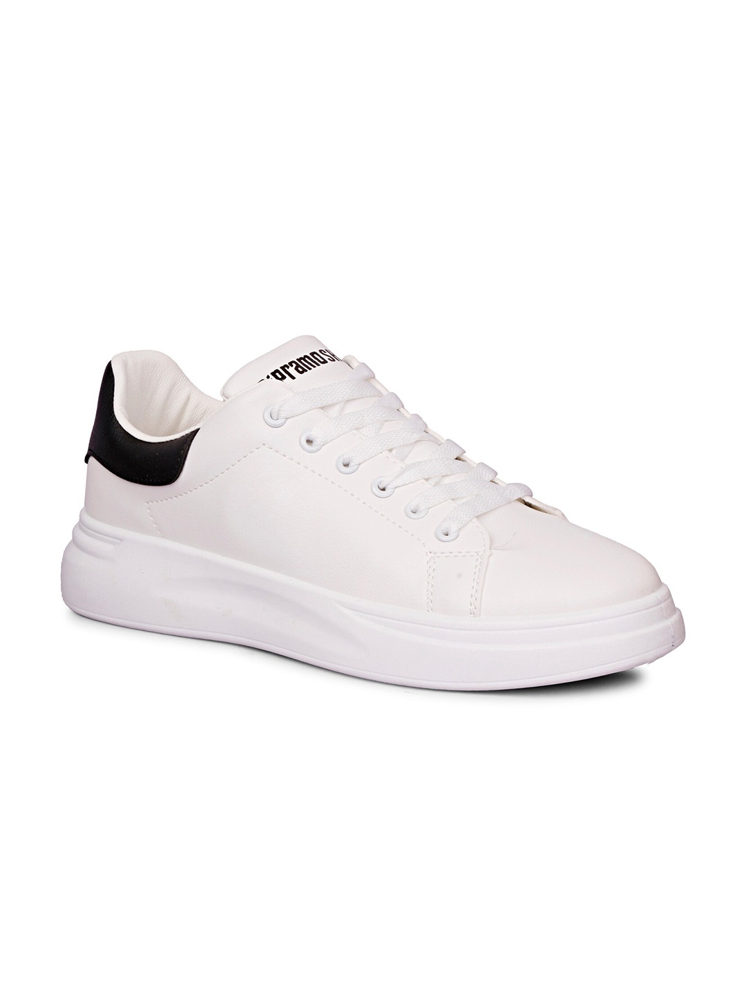 

CIPRAMO SPORTS Men White & Black Running Shoes