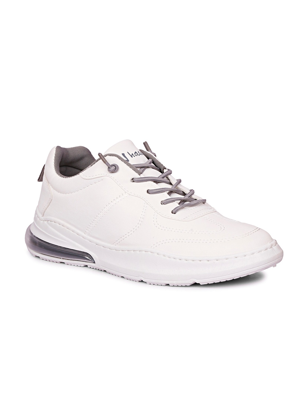 

CIPRAMO SPORTS Men White Running Shoes