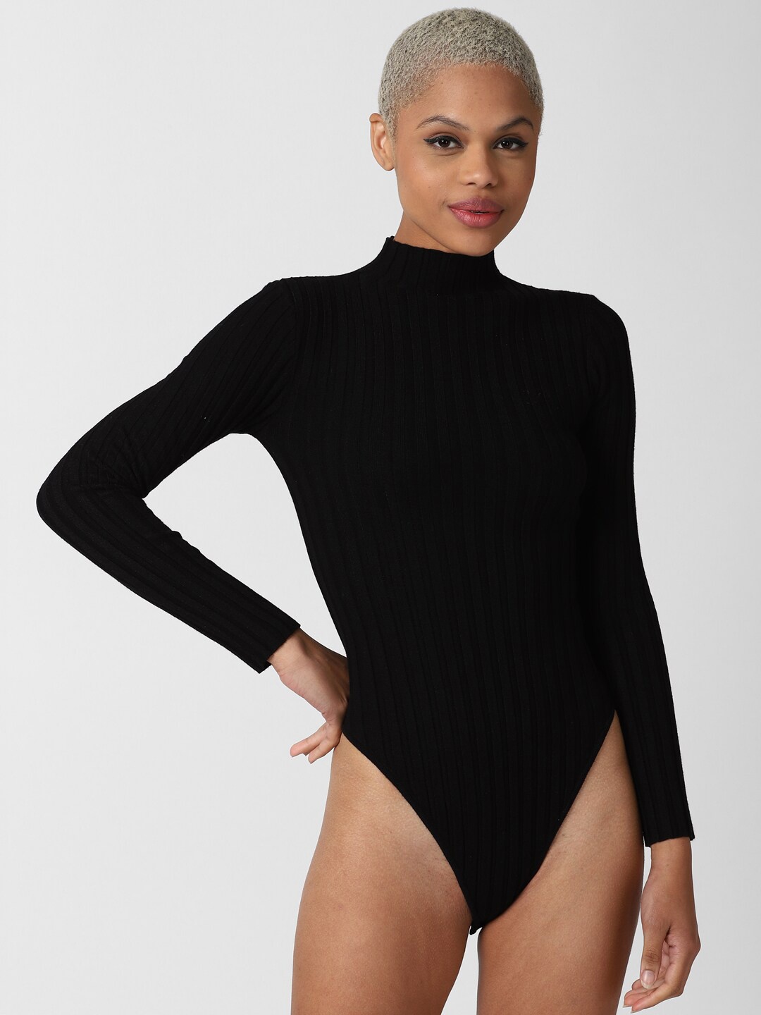 

FOREVER 21 Black Ribbed Long Sleeves Bodysuit