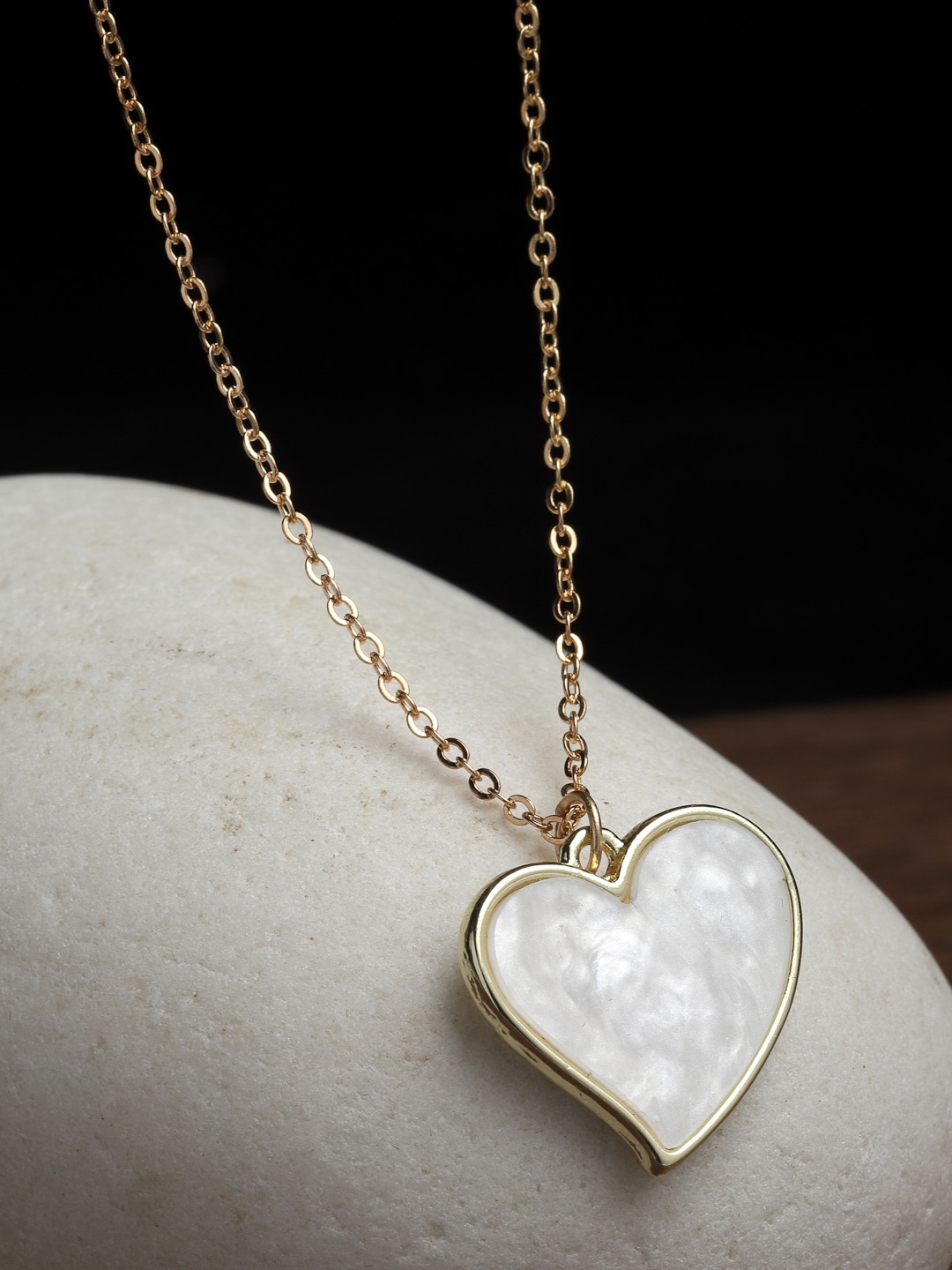

VOGUE PANASH Gold-Plated White Stone-Studded Pendant With Chain