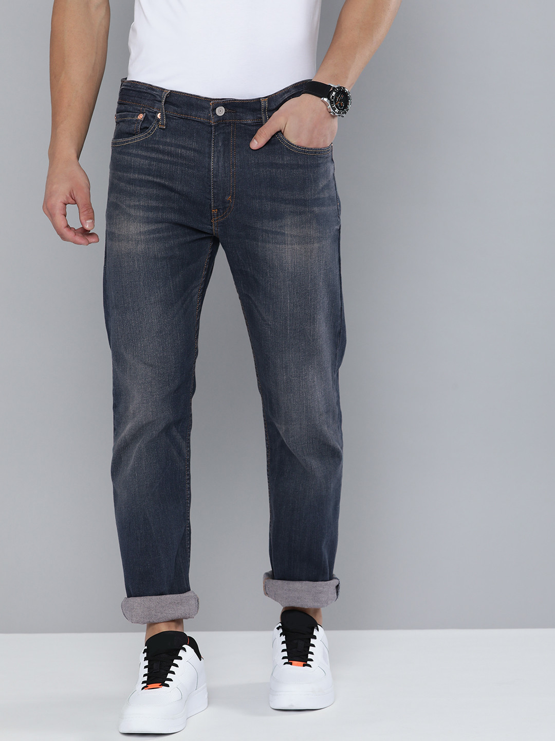 

Levis Men Blue Straight Fit Light Mid Rise Fade Stretchable Jeans