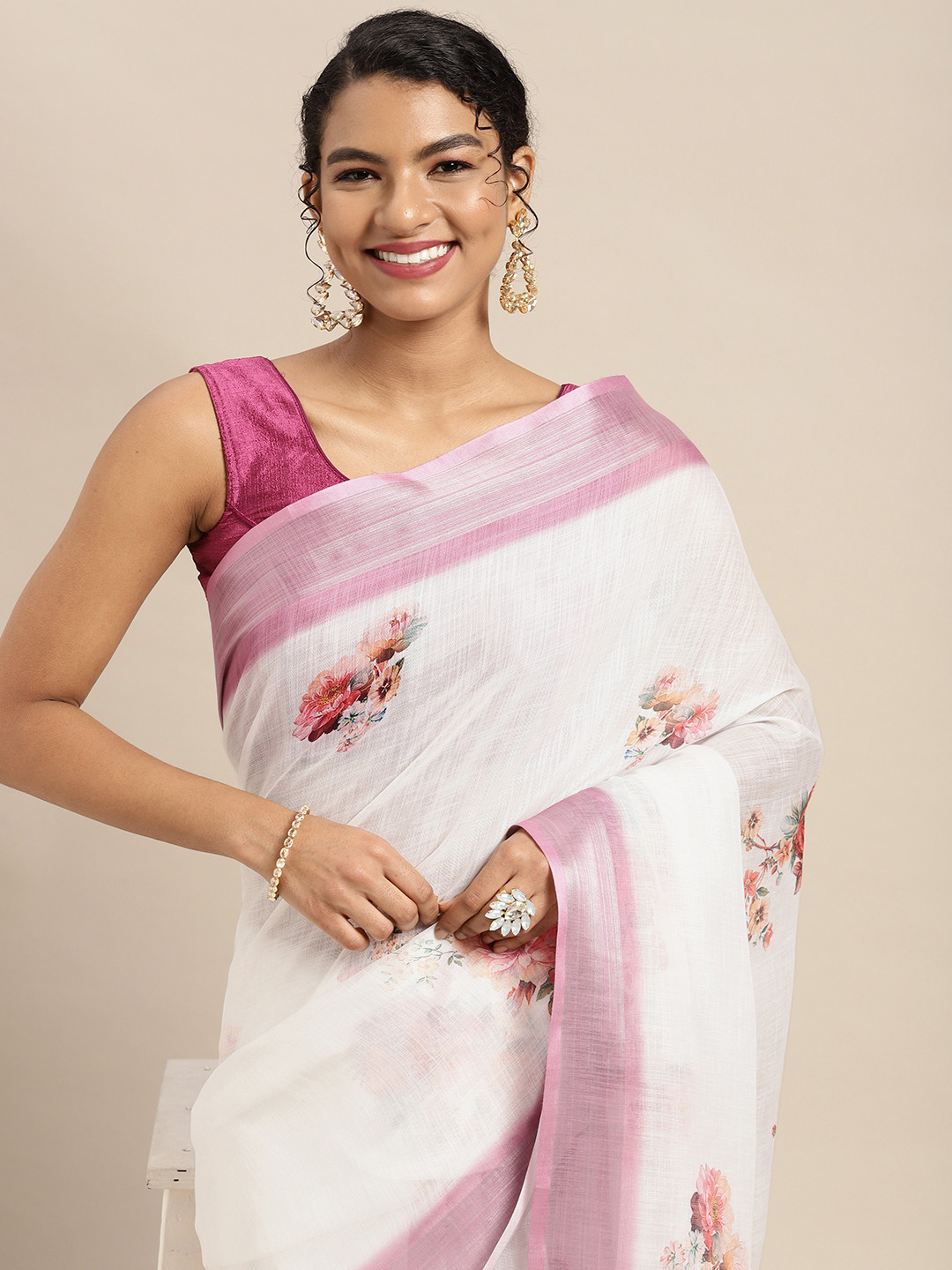 

Mitera White & Pink Floral Pure Linen Zari Digital Printed Saree