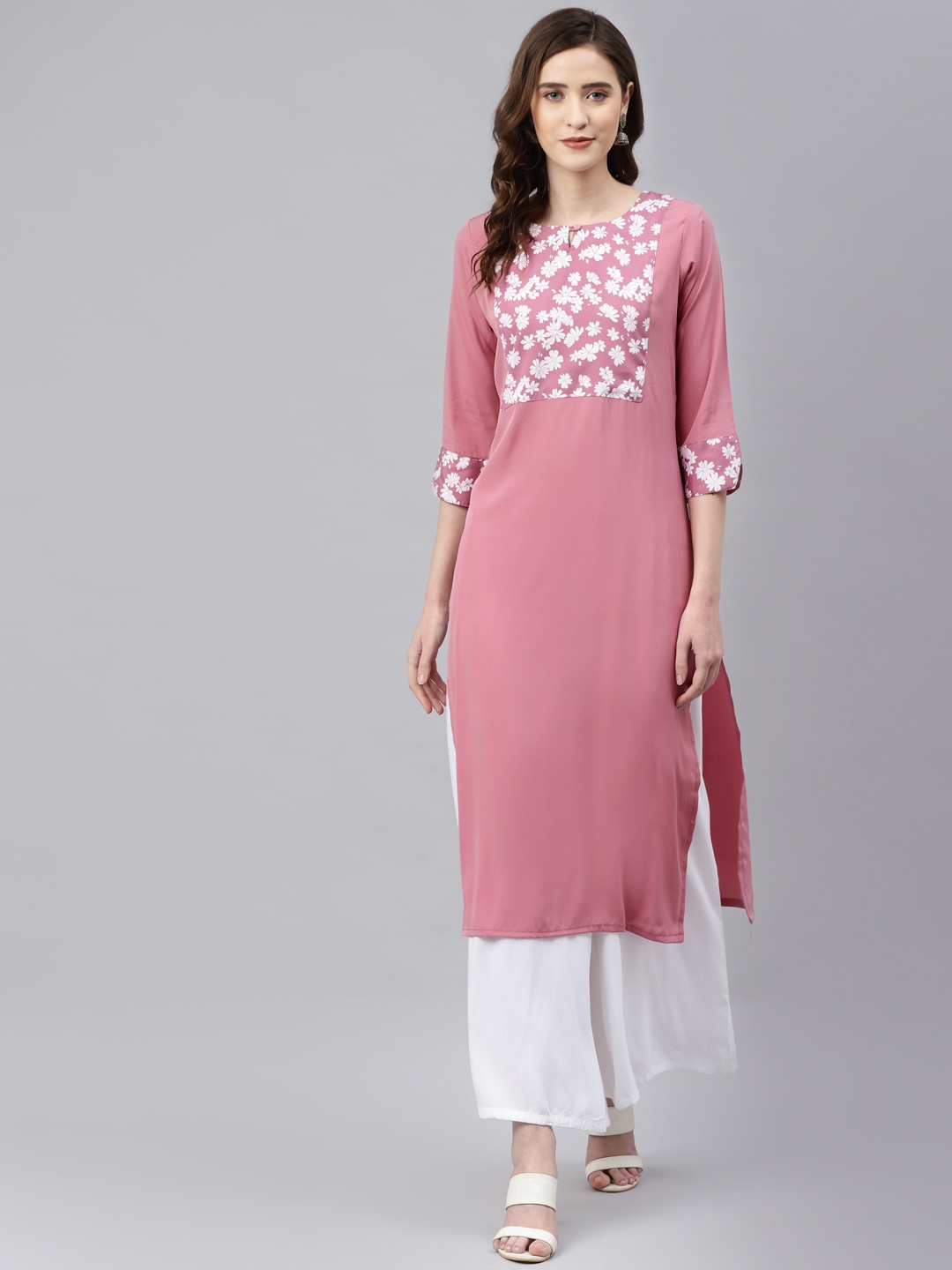 

Sasimo Women Pink & White Floral Printed Keyhole Neck Floral Kurta