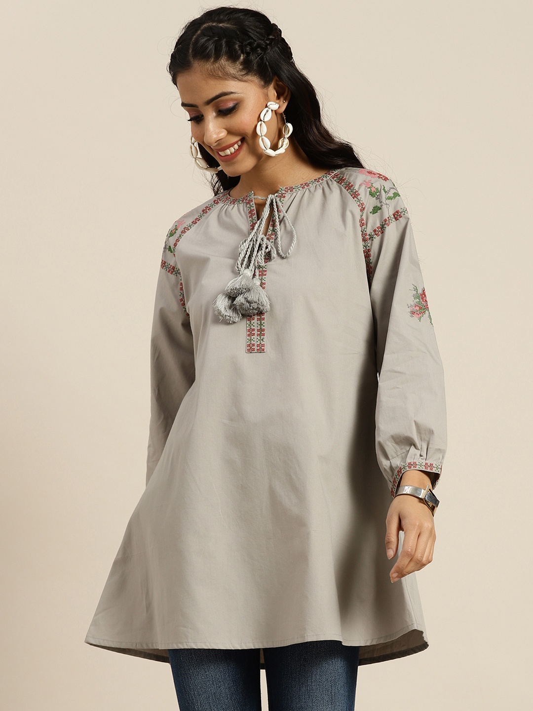 

Sangria Grey & Maroon Embroidered Pure Cotton Thread Work Kurti