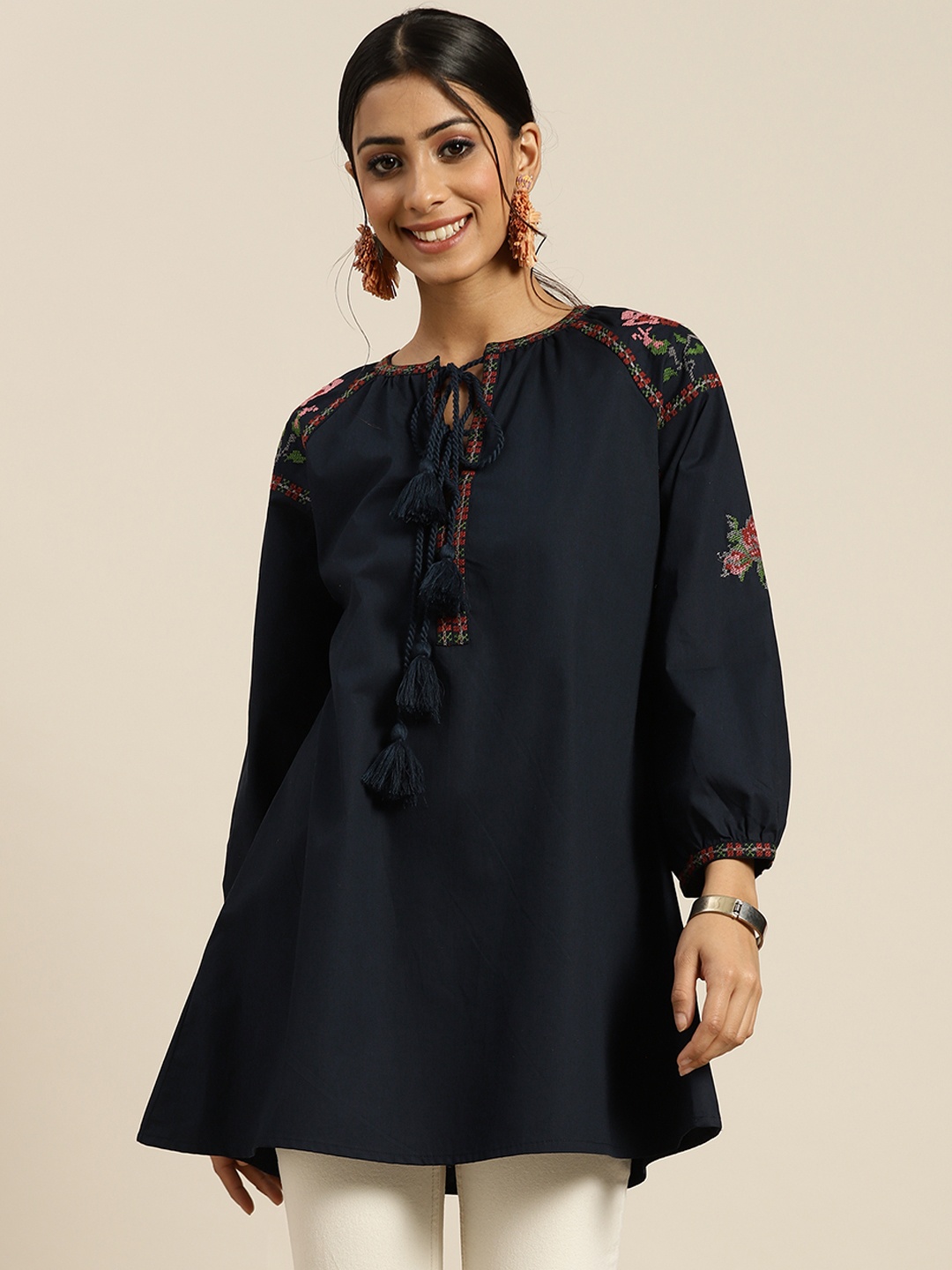 

Sangria Navy Blue & Maroon Embroidered Pure Cotton Thread Work Kurti