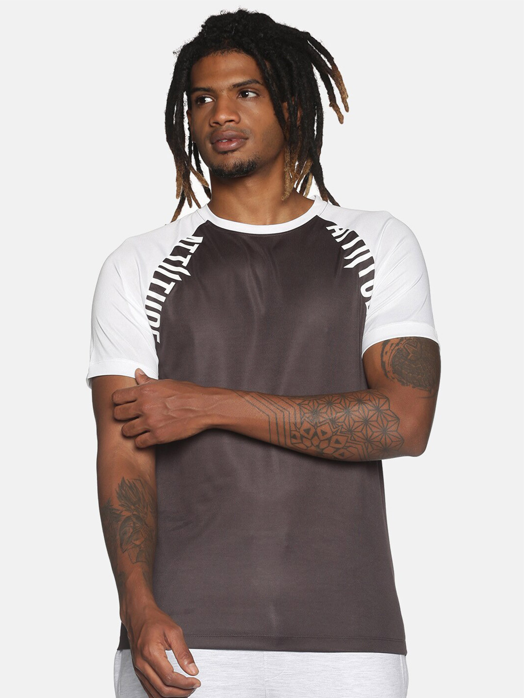 

ATTIITUDE Men Charcoal Grey & White Dry Fit Sports Slim Fit T-shirt