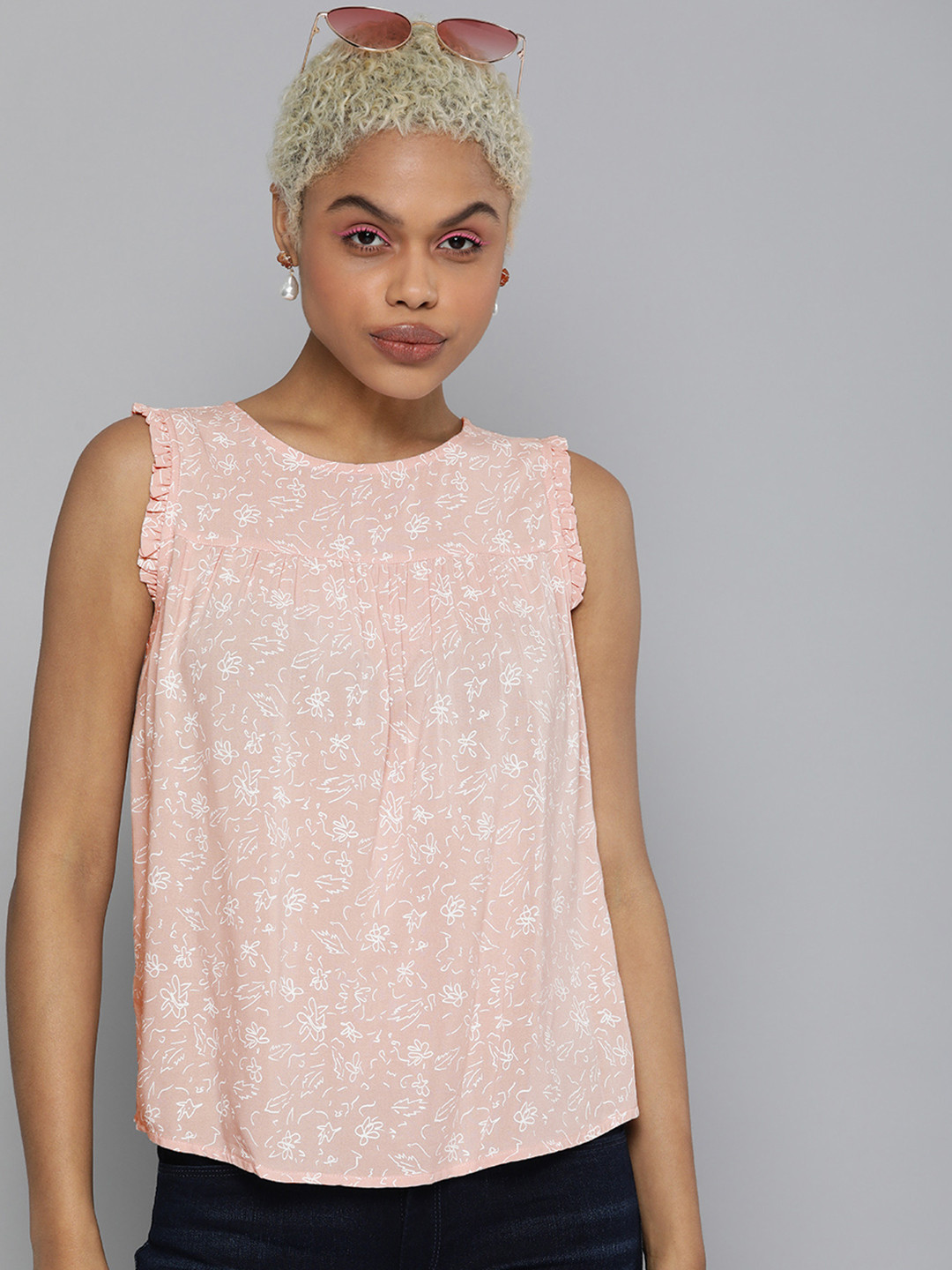 

Levis Peach-Coloured & White Floral Print Top with Ruffles