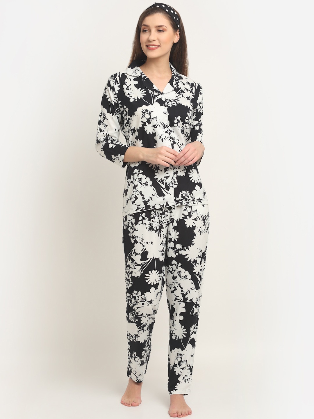 

Claura Women Black & White Printed Cotton Night Suit
