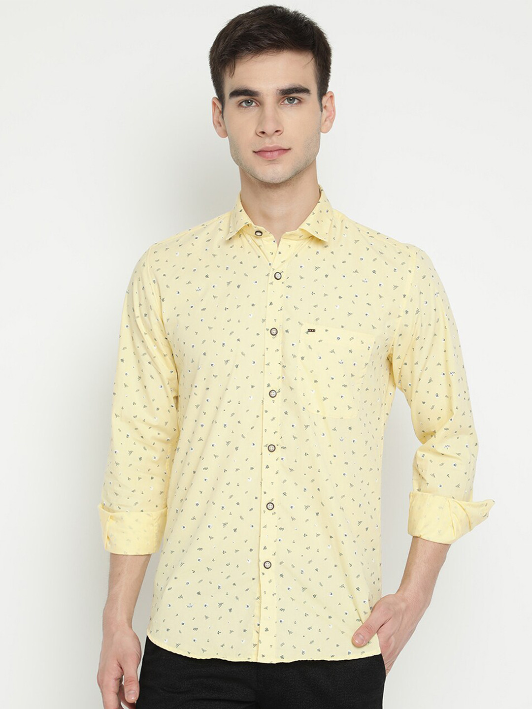 

V2 Value & Variety Men Yellow Printed Casual Shirt