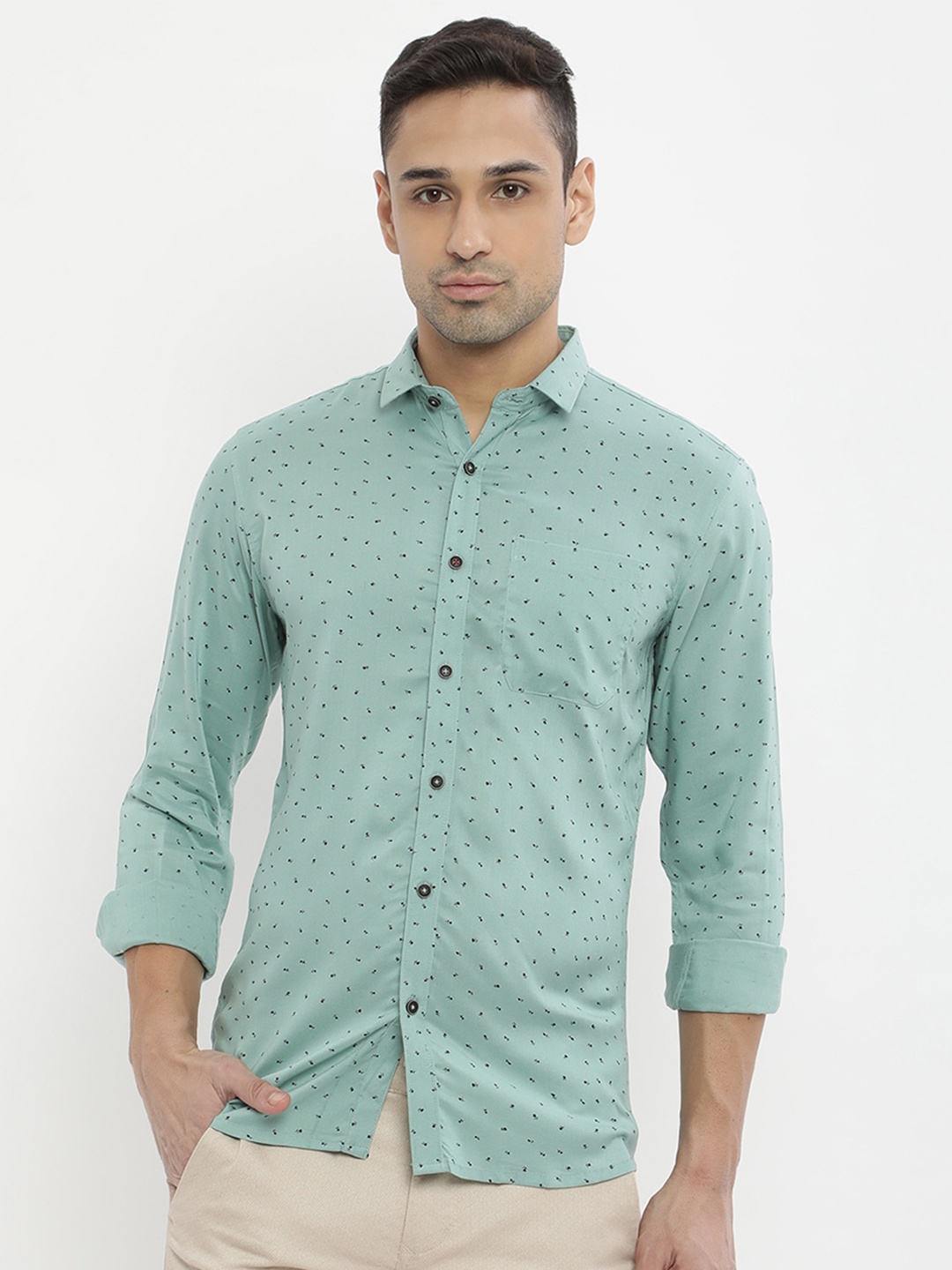 

V2 Value & Variety Men Green & Black Printed Casual Shirt