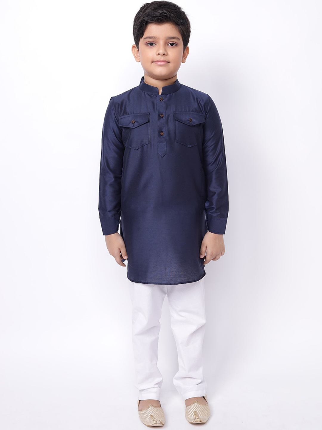 

NAMASKAR Boys Grey Solid Cotton Kurta