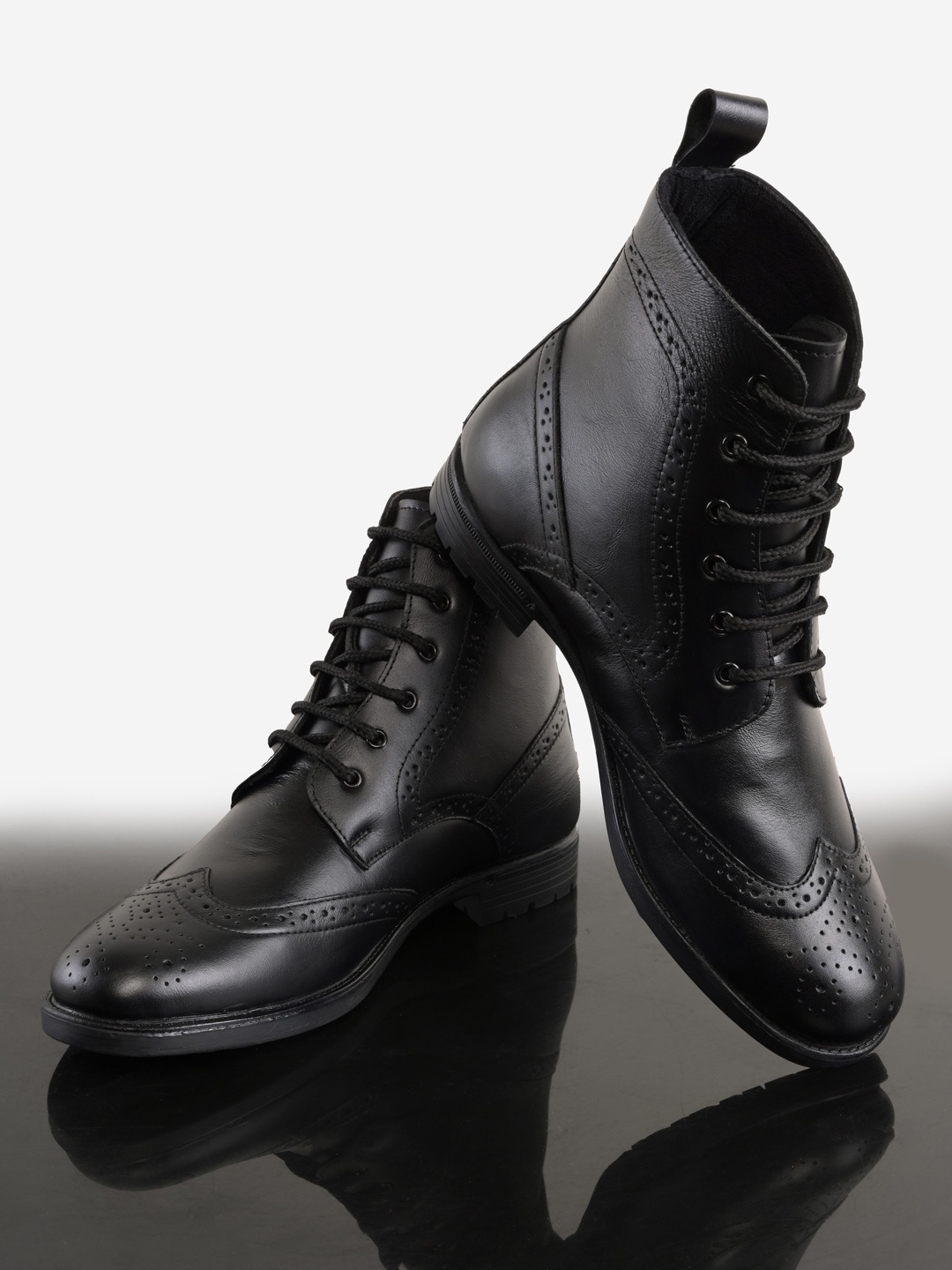 

BuckleUp Men Black Leather Flat Boots