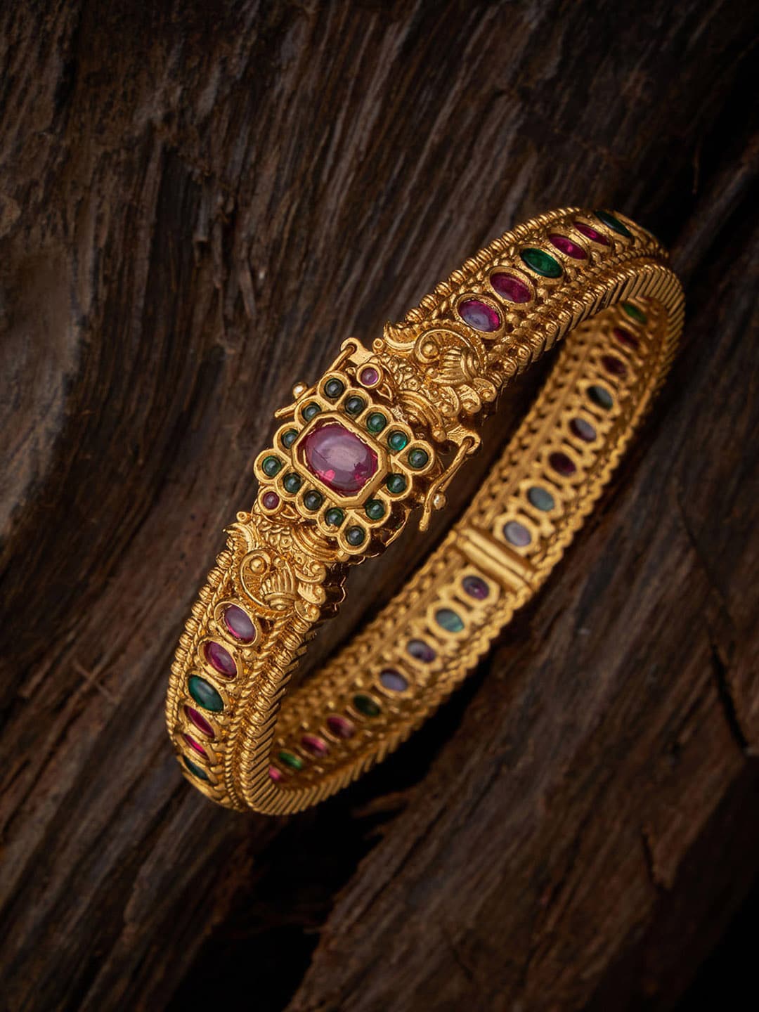 

Kushal's Fashion Jewellery Gold-Plated Pink & Green Stone Studded Jewellery Set