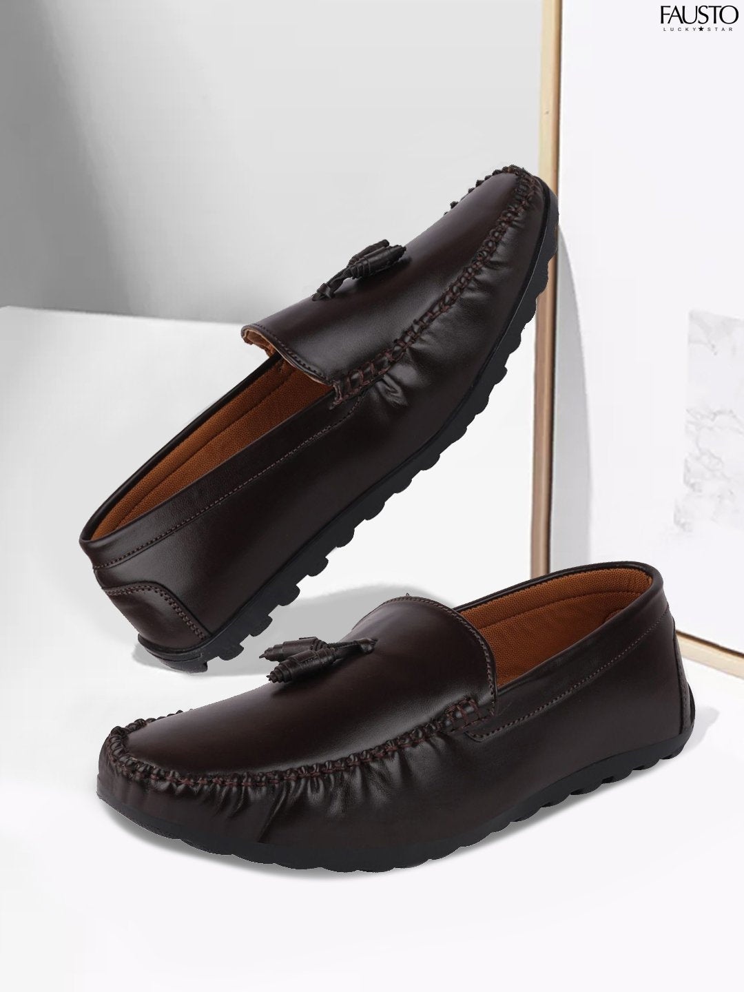 

FAUSTO Men Brown Solid Regular Lightweight Tasselled Loafers