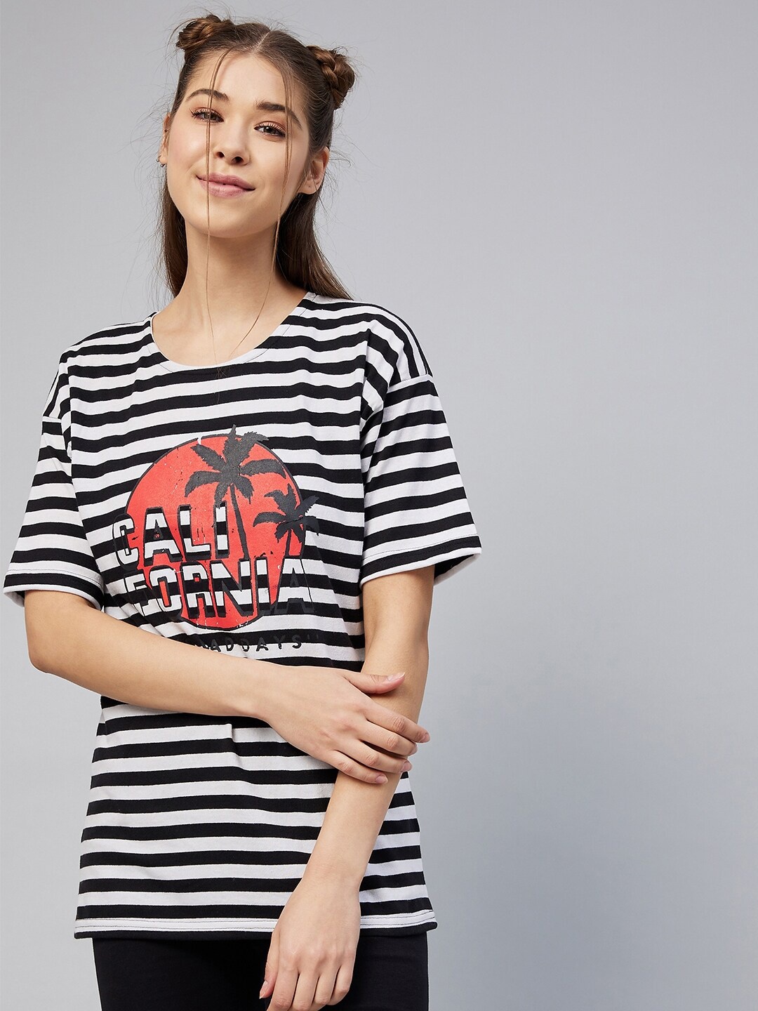 

Vvoguish Black & White Striped Top