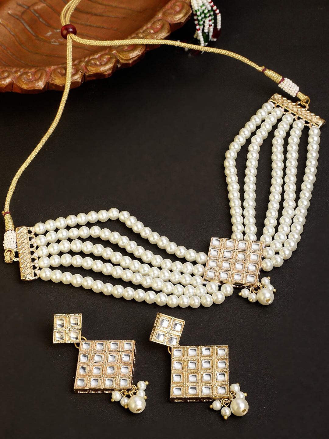 

KARATCART Gold-Plated White Stone Studded & Beaded Jewellery Set