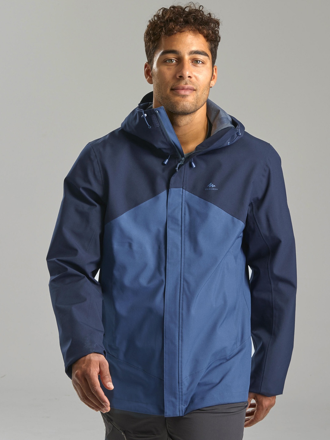 

Quechua By Decathlon Men Colourblocked Lightweight Waterproof Rain Jacket, Blue