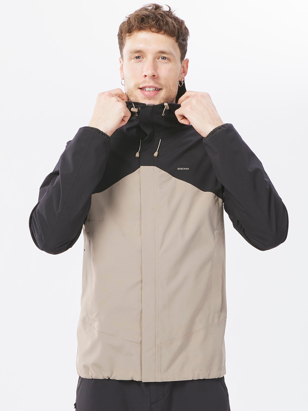 

Quechua By Decathlon Men Blue & Beige Colourblocked Water Resistant Hiking and Trekking Jacket MH150