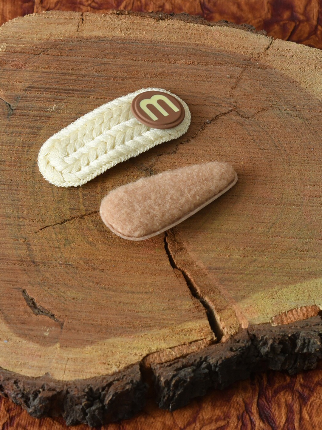 

FUNKRAFTS Girls Beige & Off-White Set of 2 Tic Tac Hair Clips