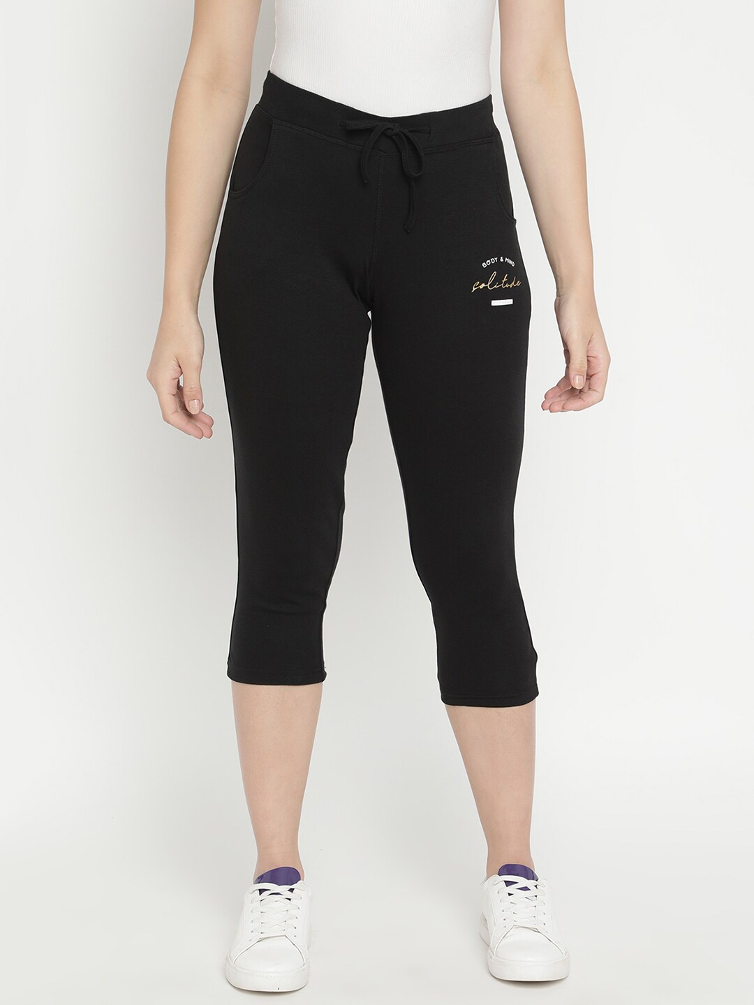 

V2 Value & Variety Women Black & Gold-Toned Solid Capris