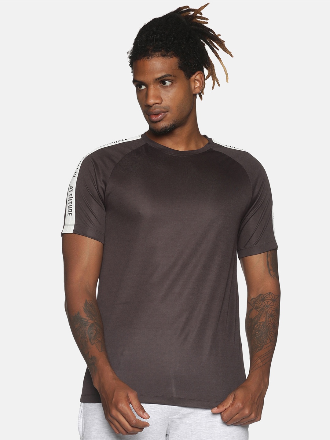 

ATTIITUDE Men Charcoal Slim Fit T-shirt