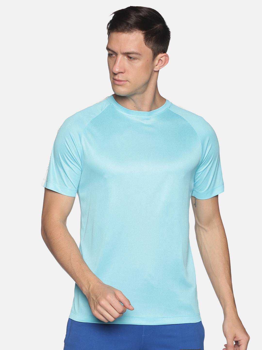 

ATTIITUDE Men Blue Raglan Sleeves Dry Fit Slim Fit T-shirt