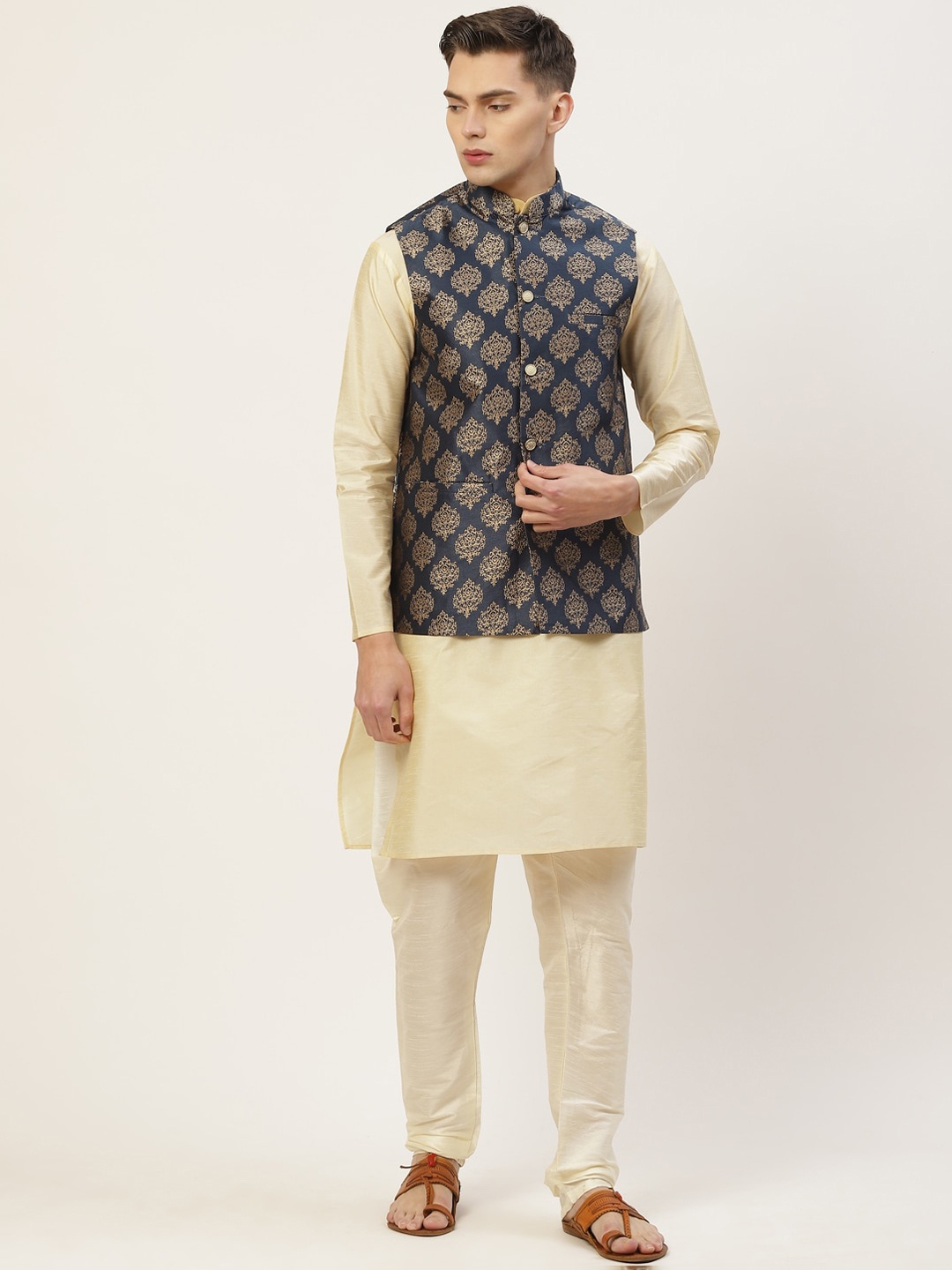 

Jompers Men Navy Blue Layered Kurta with Pyjamas & Nehru Jacket