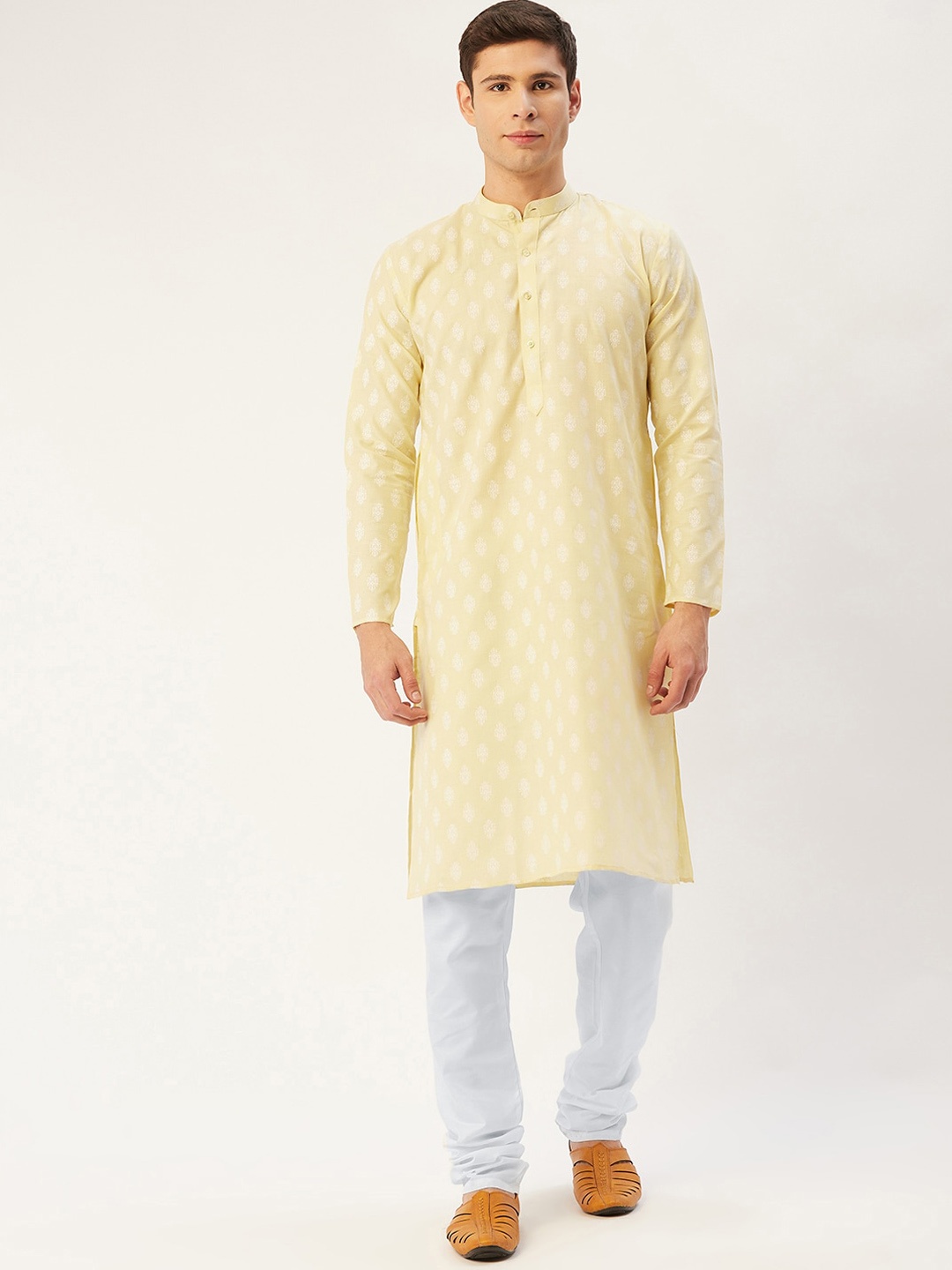 

Jompers Men Yellow & White Ethnic Motifs Printed Kurta with Pyjamas
