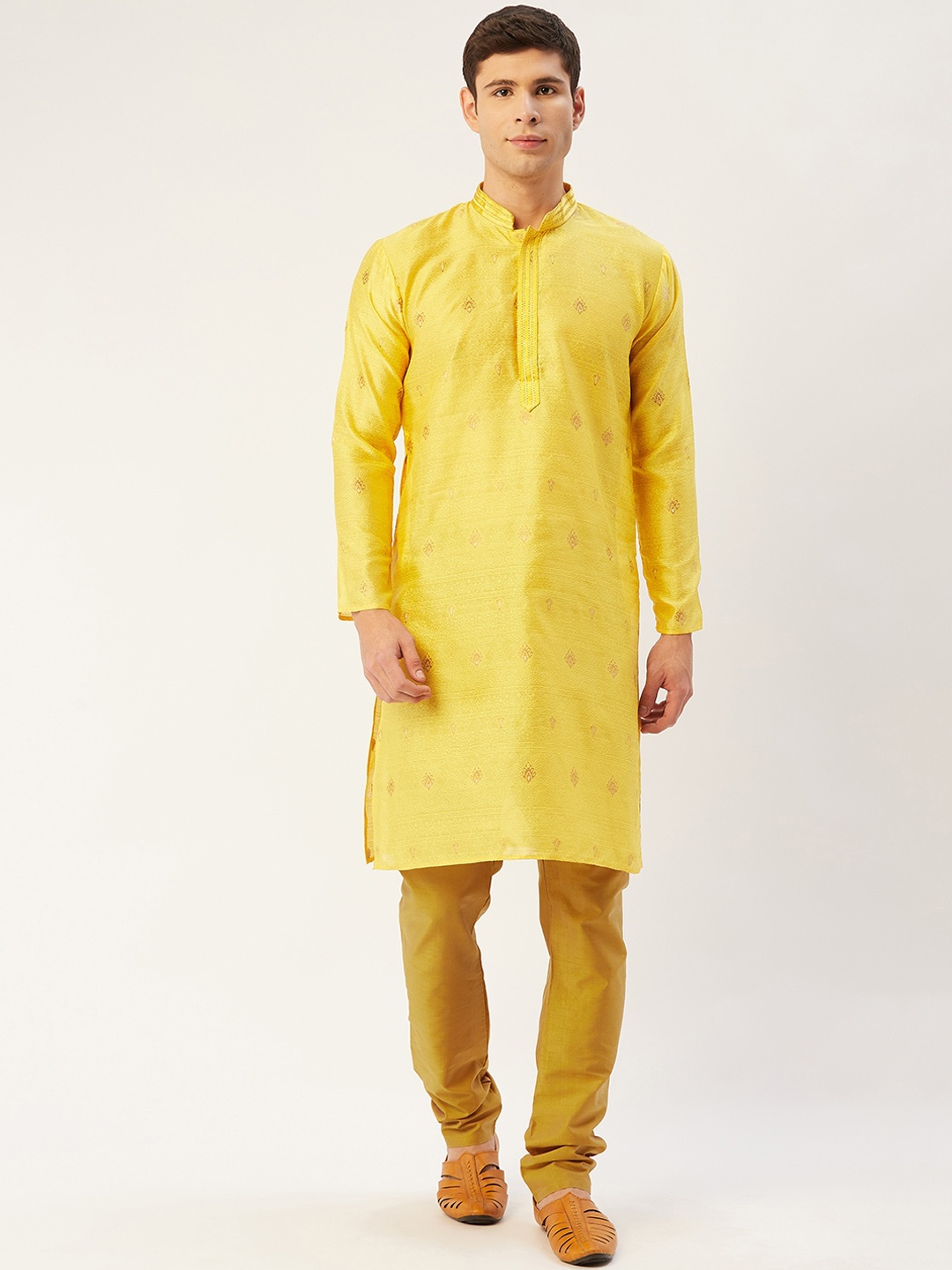

Jompers Men Yellow Thread Work Kurta with Pyjamas