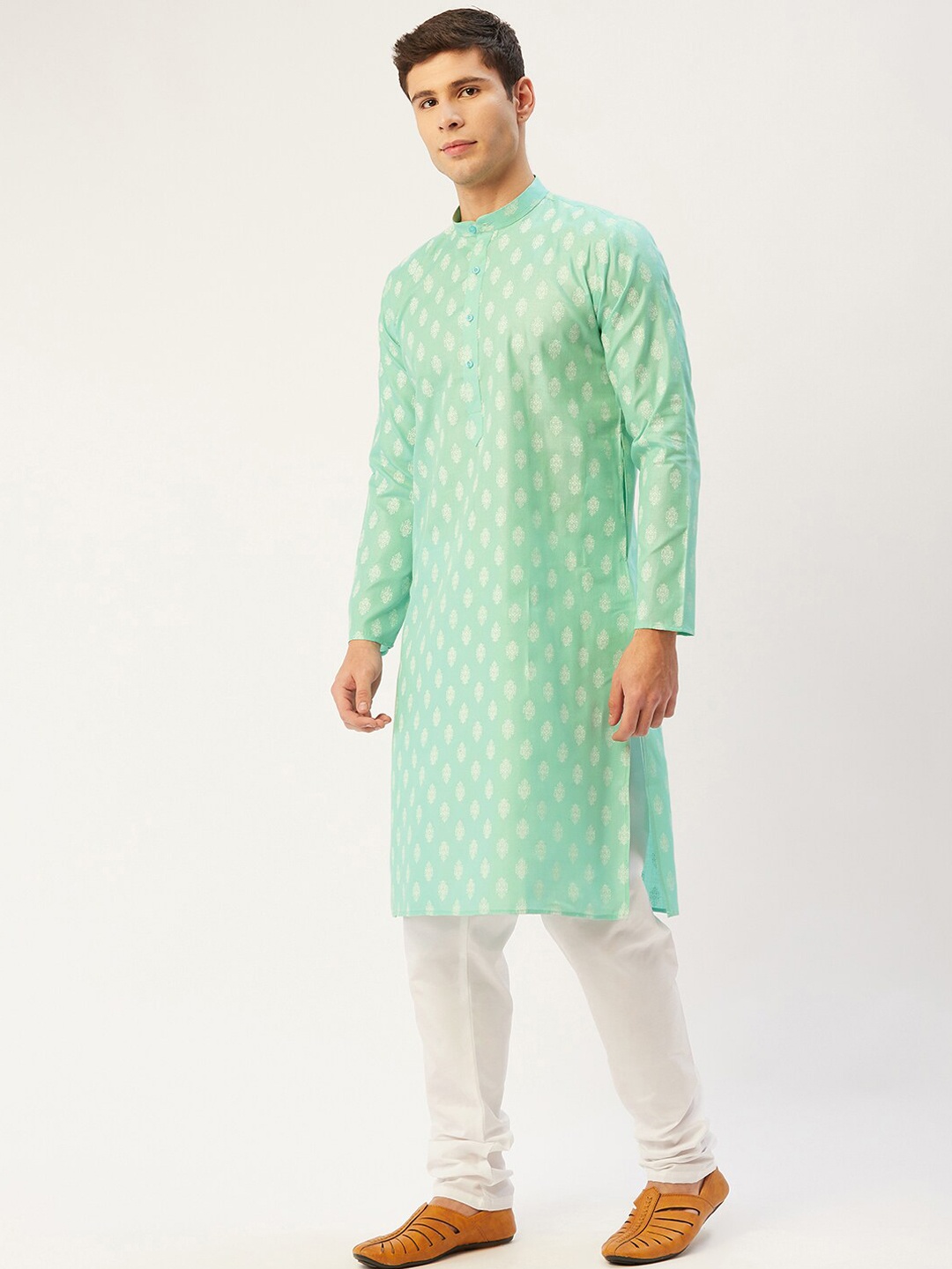 

Jompers Men Green Ethnic Motifs Printed Angrakha Kurta with Churidar