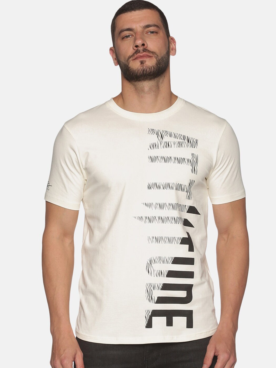

ATTIITUDE Men Off White Typography Printed ClimaCool Slim Fit T-shirt