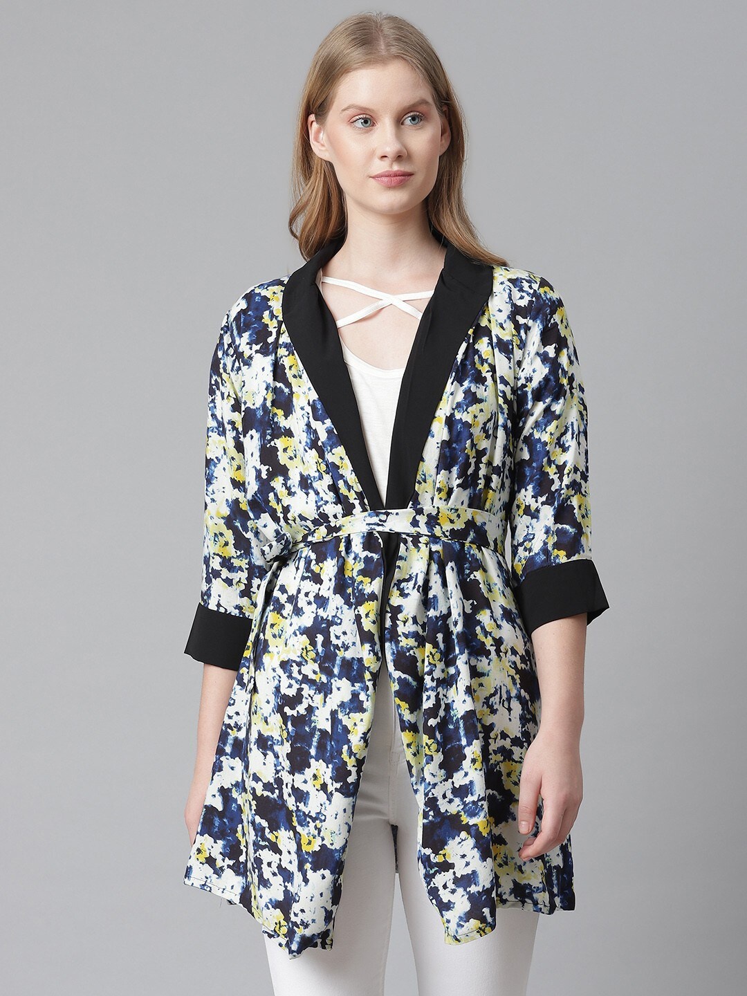 

RIVI Women Cotton Blue & White Printed Longline Shrug