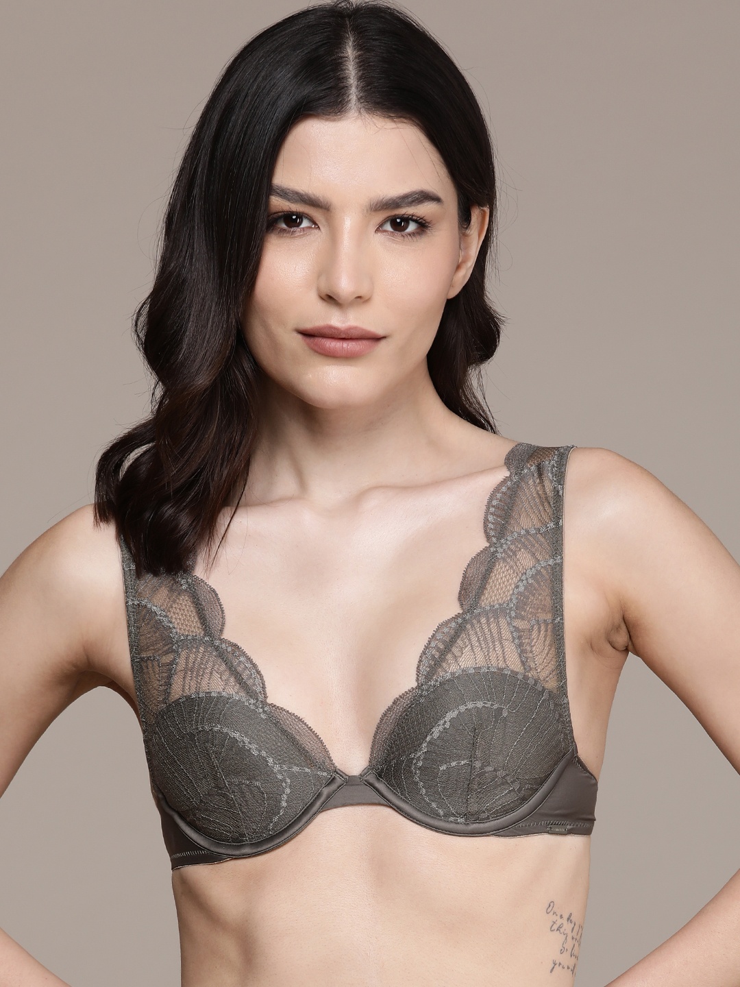 

Calvin Klein Underwear Grey Lace Underwired Lightly Padded Bra