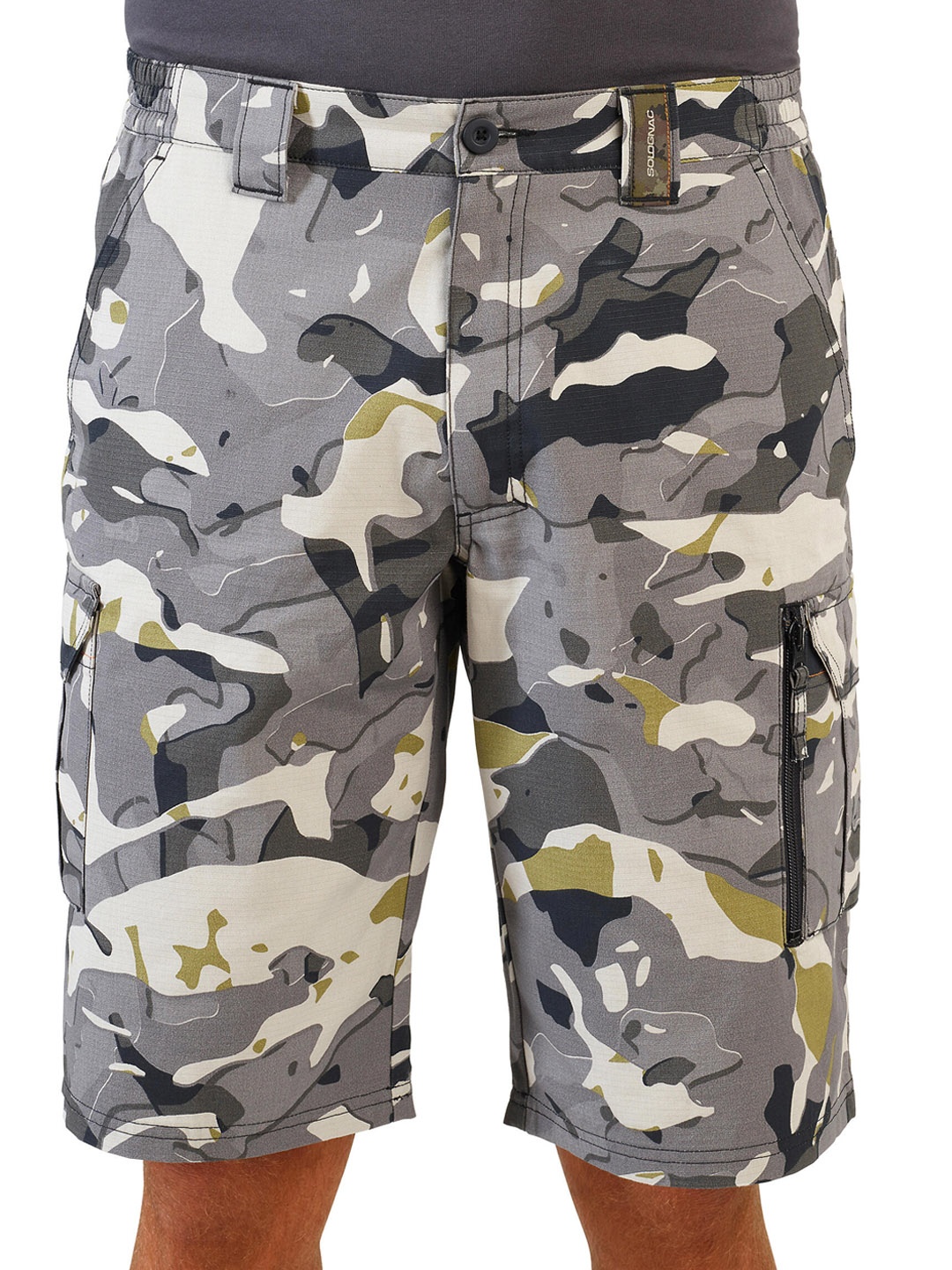 

SOLOGNAC By Decathlon Men Grey & Black Camouflage Regular Hiking Shorts