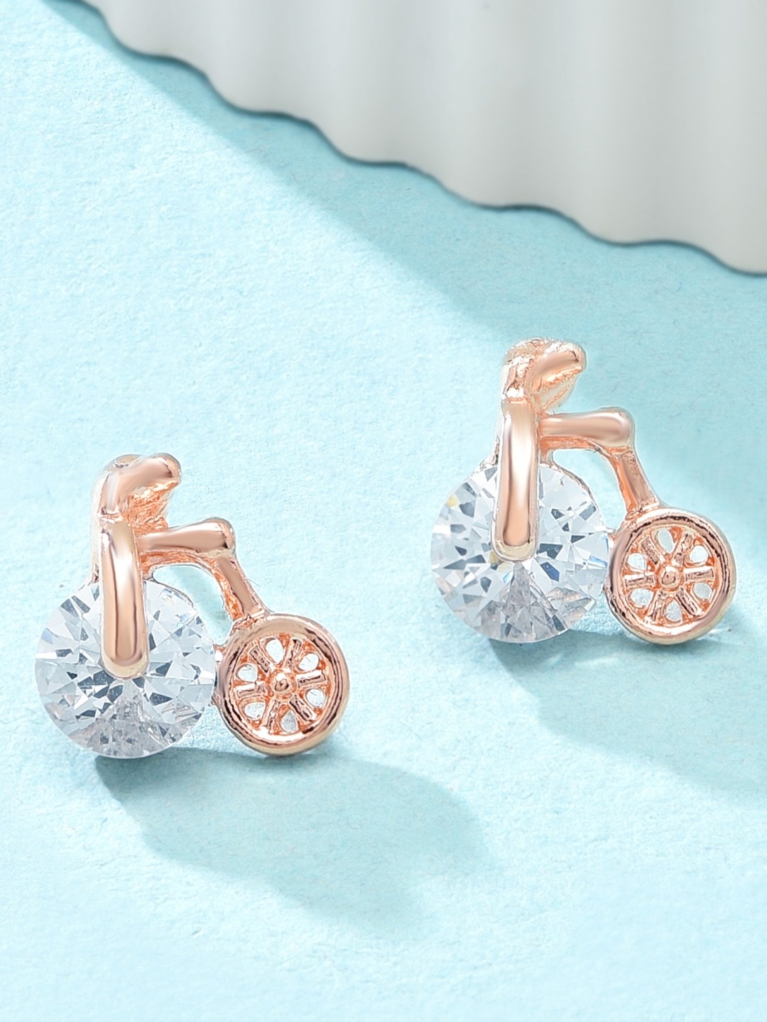 

AMI Rose Gold Contemporary Rose-Gold-Plated Studs Earrings