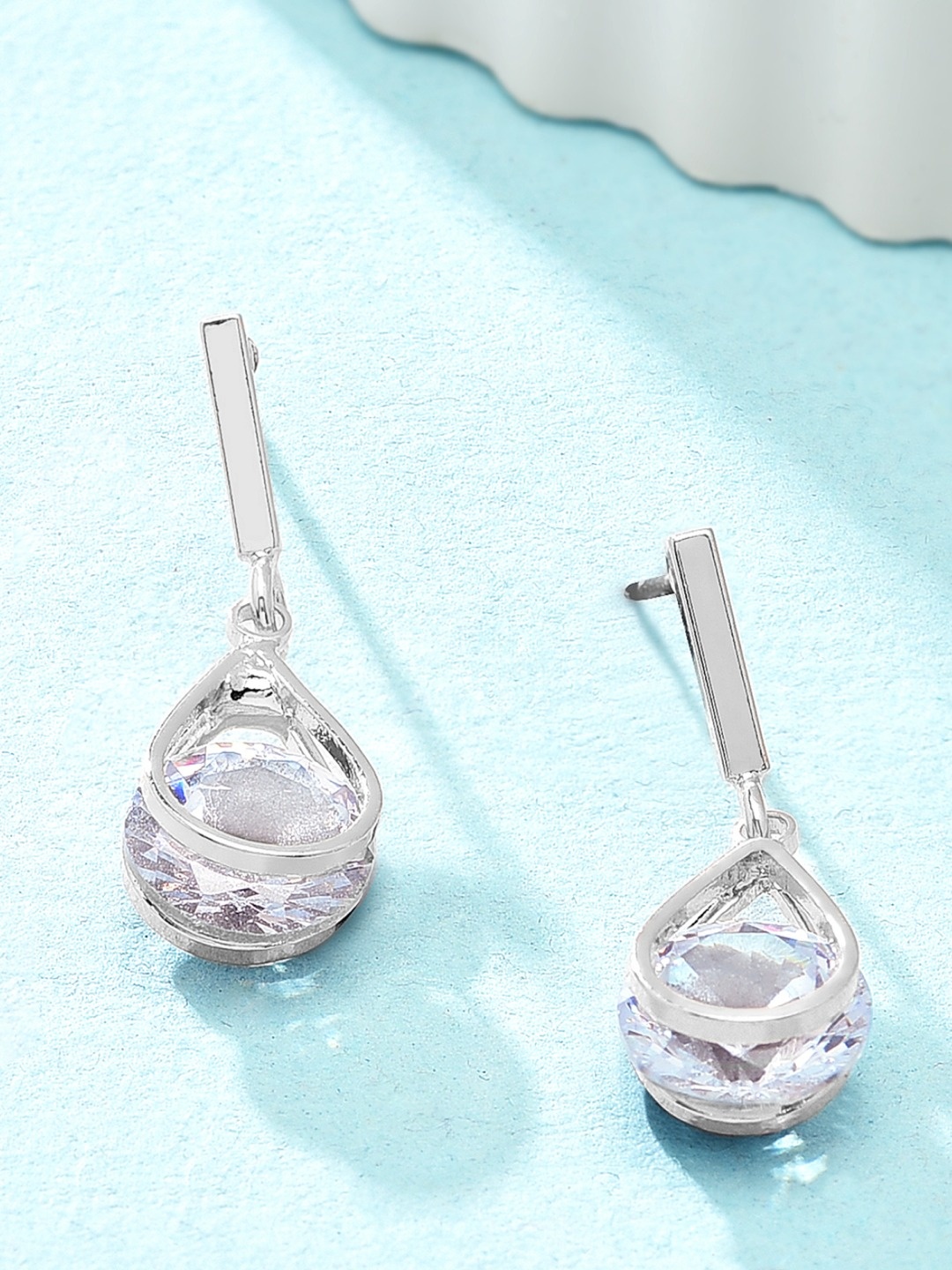 

AMI Silver-Plated Cubic Zirconia Studded Teardrop Shaped Drop Earrings