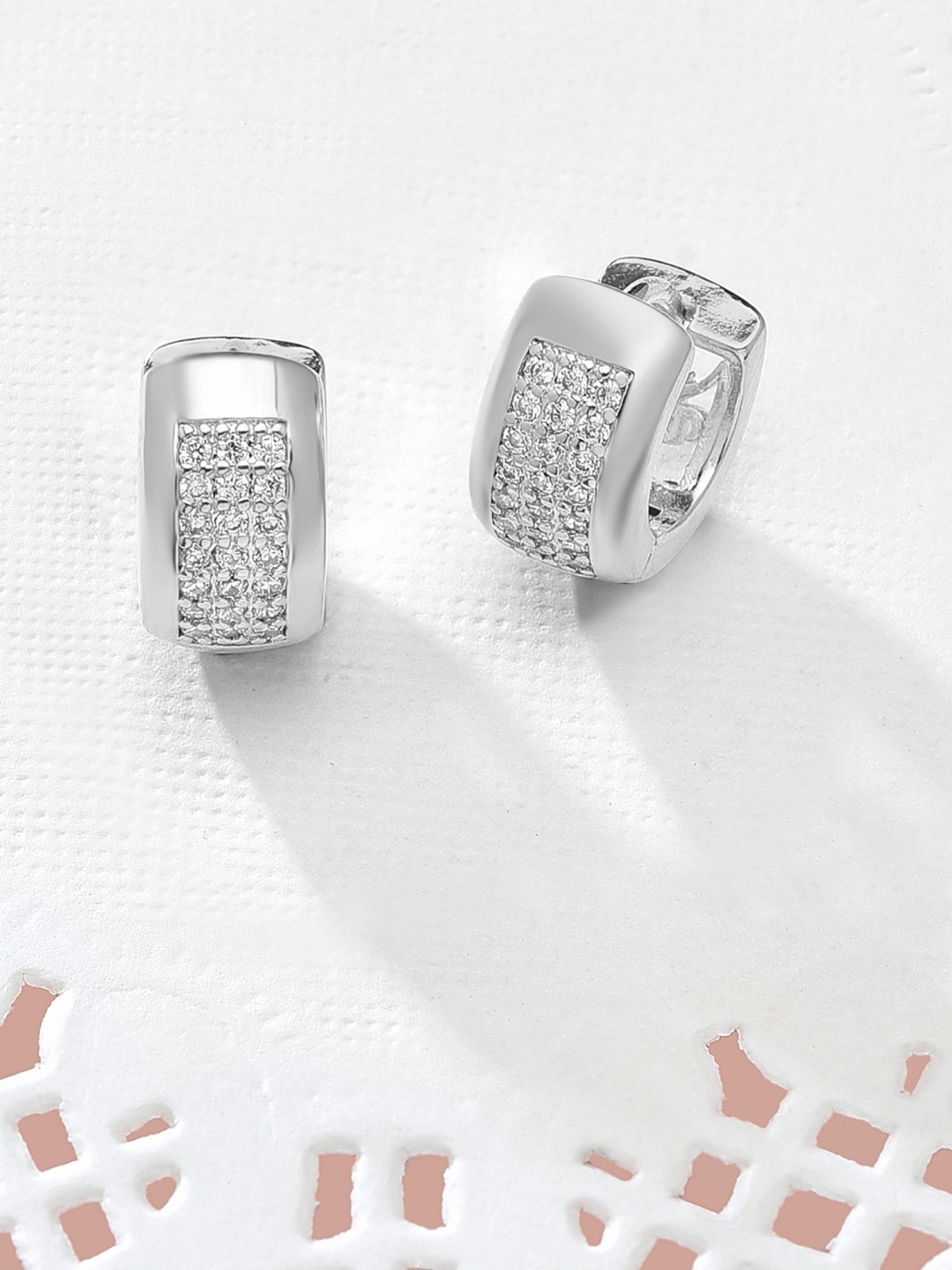 

AMI Silver-Toned Contemporary Silver-Plated Hoop Earrings