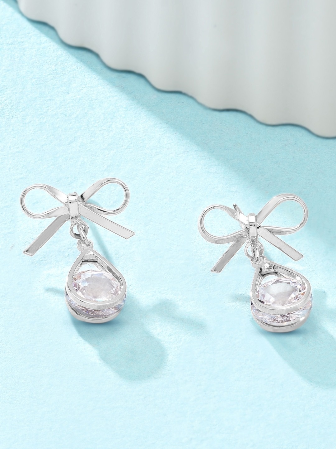 

AMI Silver-Toned Teardrop Shaped Silver-Plated Drop Earrings
