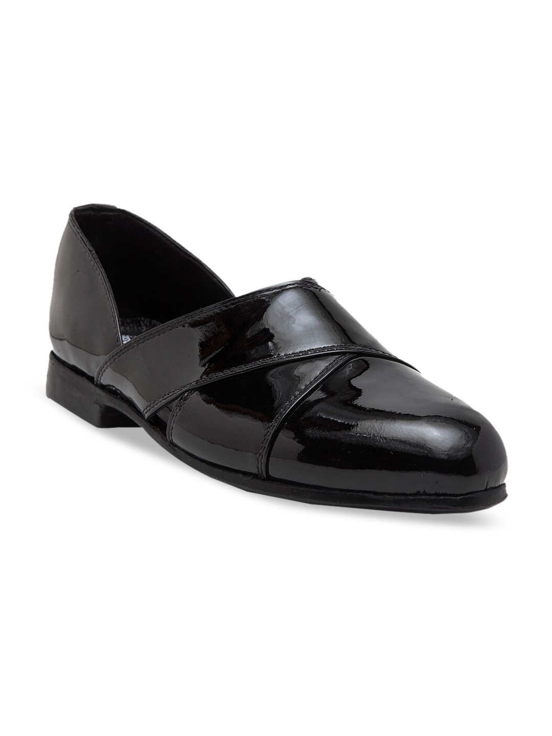 

TREEMODA Men Black Solid Formal Loafers