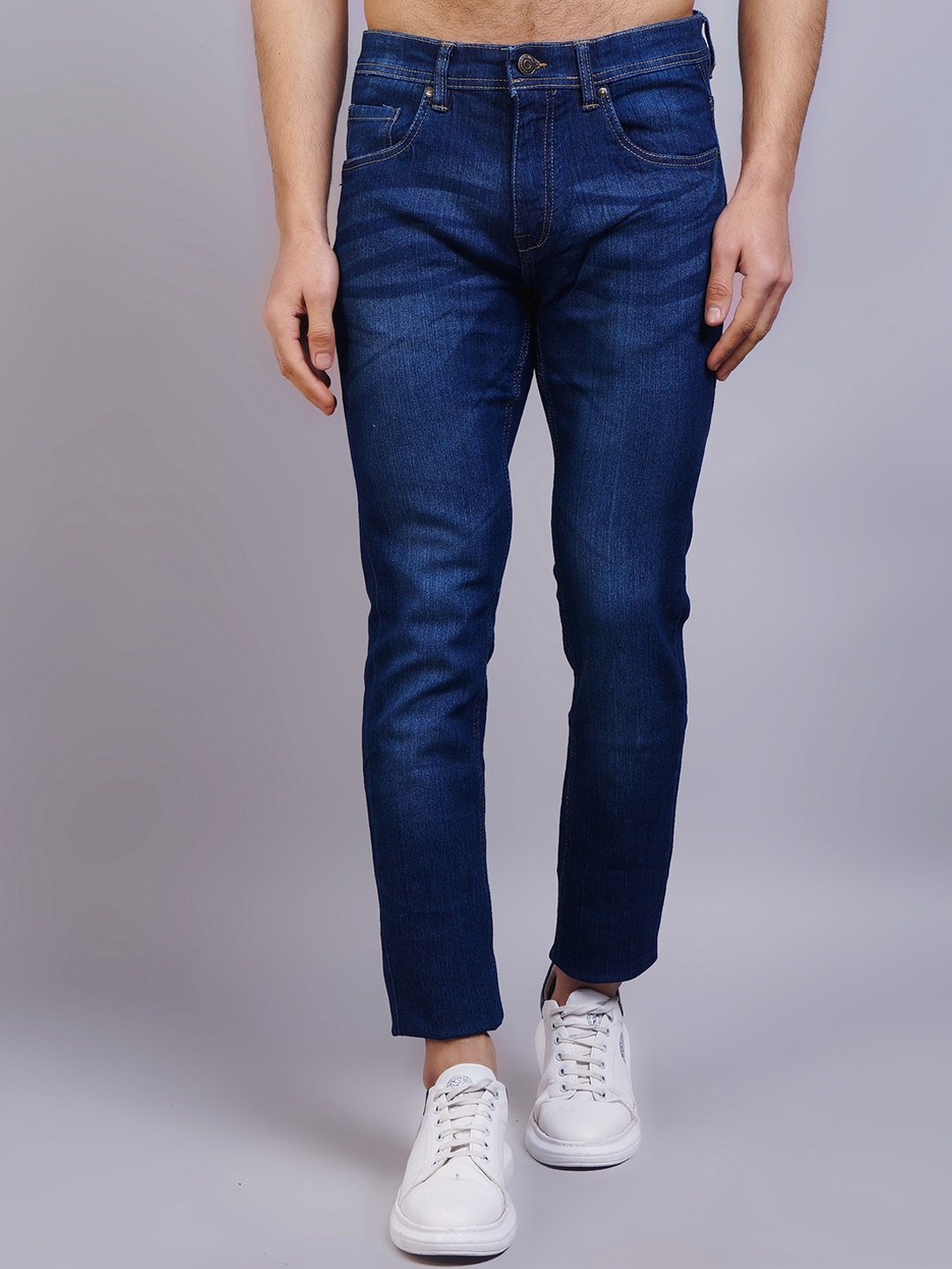 

GRACIT Men Blue Tapered Fit Light Fade Stretchable Cropped Jeans